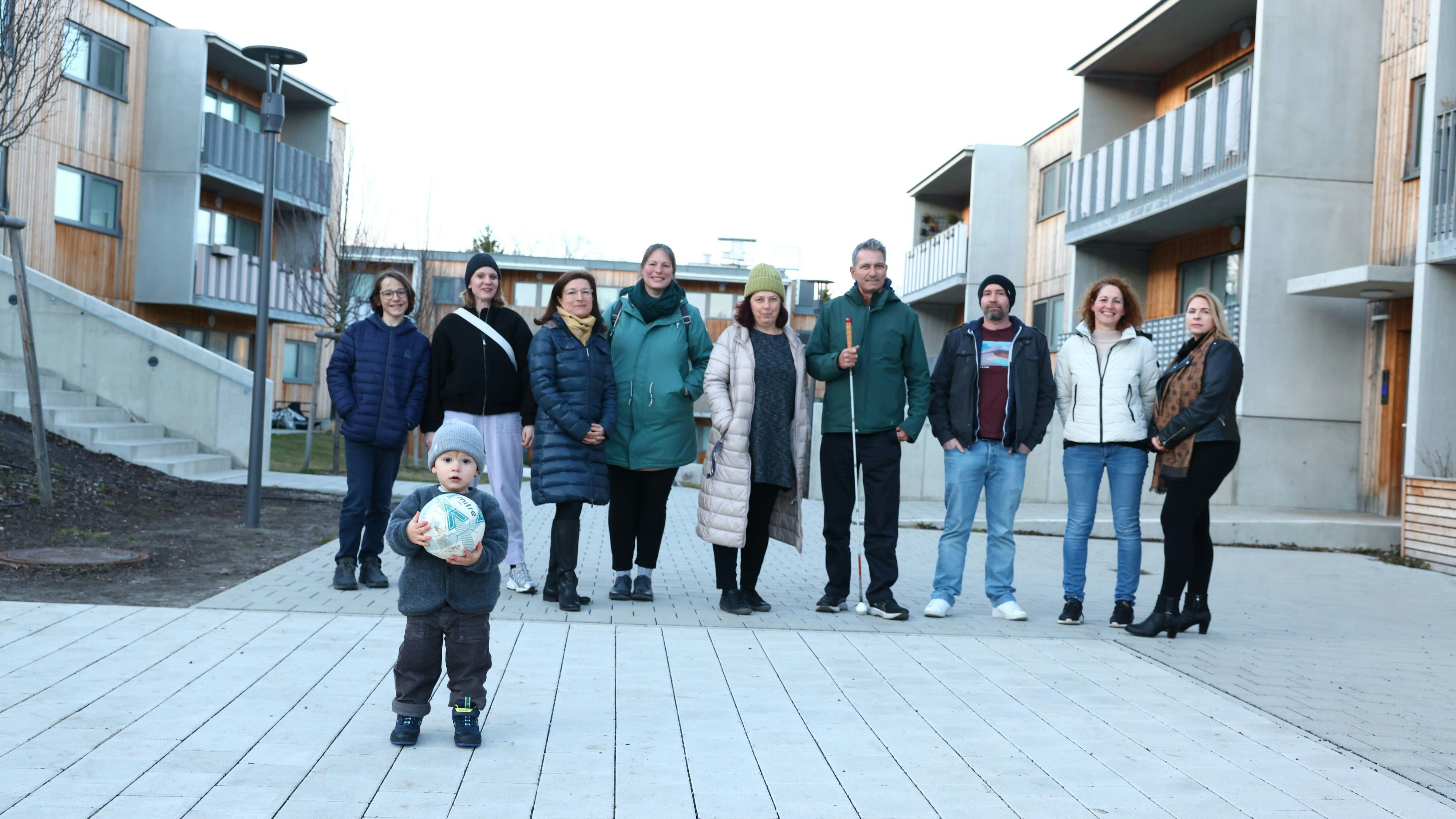 Mieter der Pötzleinsdorfer Höhe 2A in Wien-Währing sind sauer: Sie wollen endlich die PV-Anlagen am Dach nutzen.