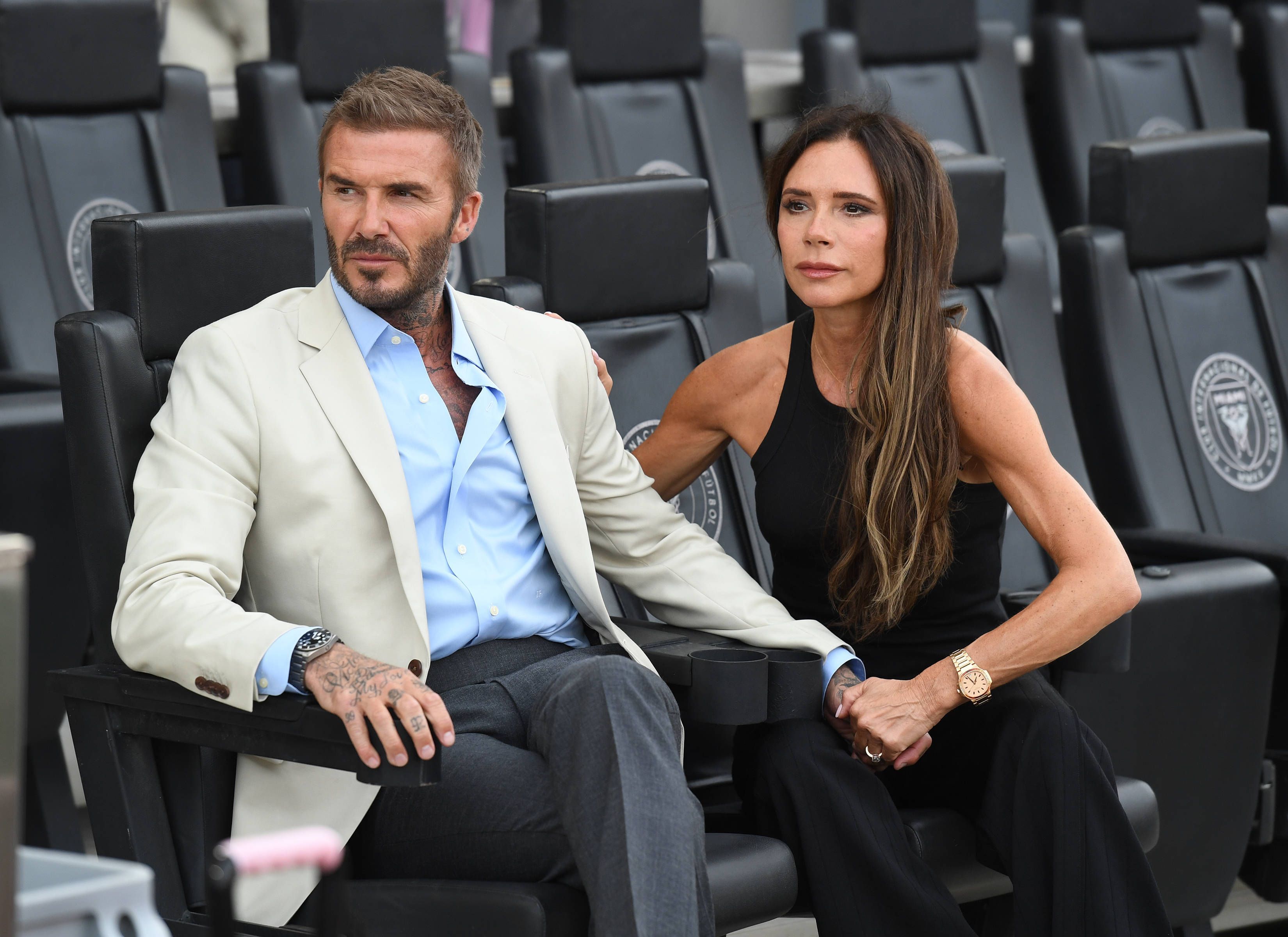 Victoria Beckham wird von ihrem Ehemann verspottet - und das am Valentinstag!
