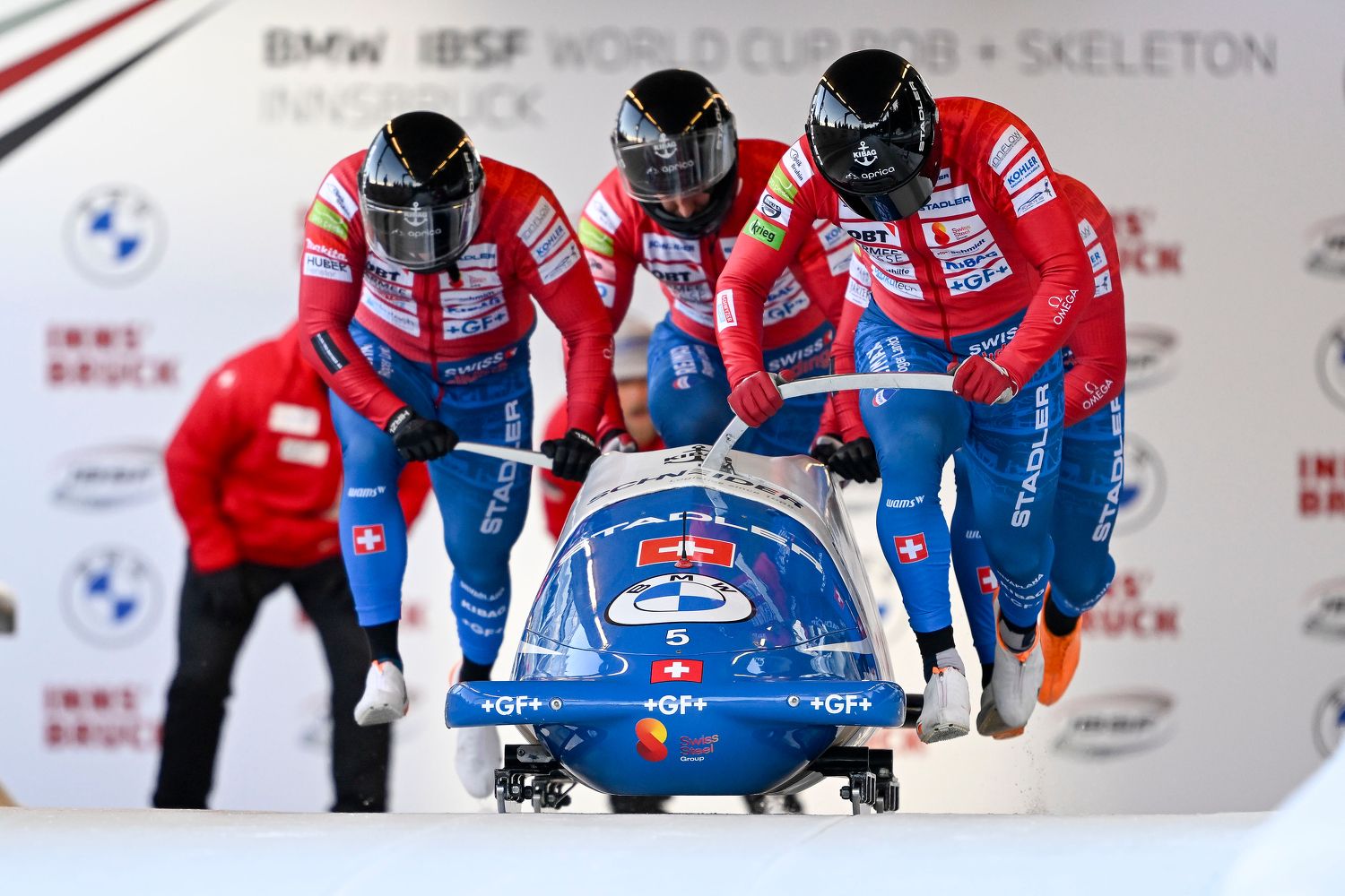 Schwerer Bob-Crash in Deutschland