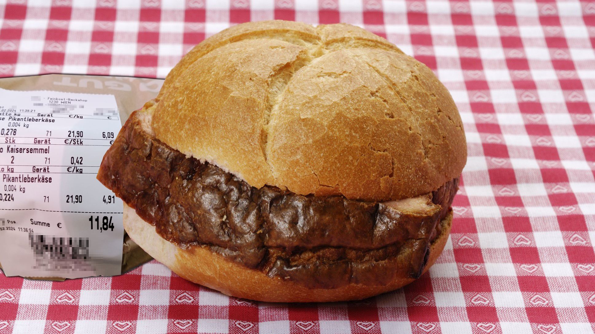 Knapp 12 Euro zahlte Norbert für die Semmeln.