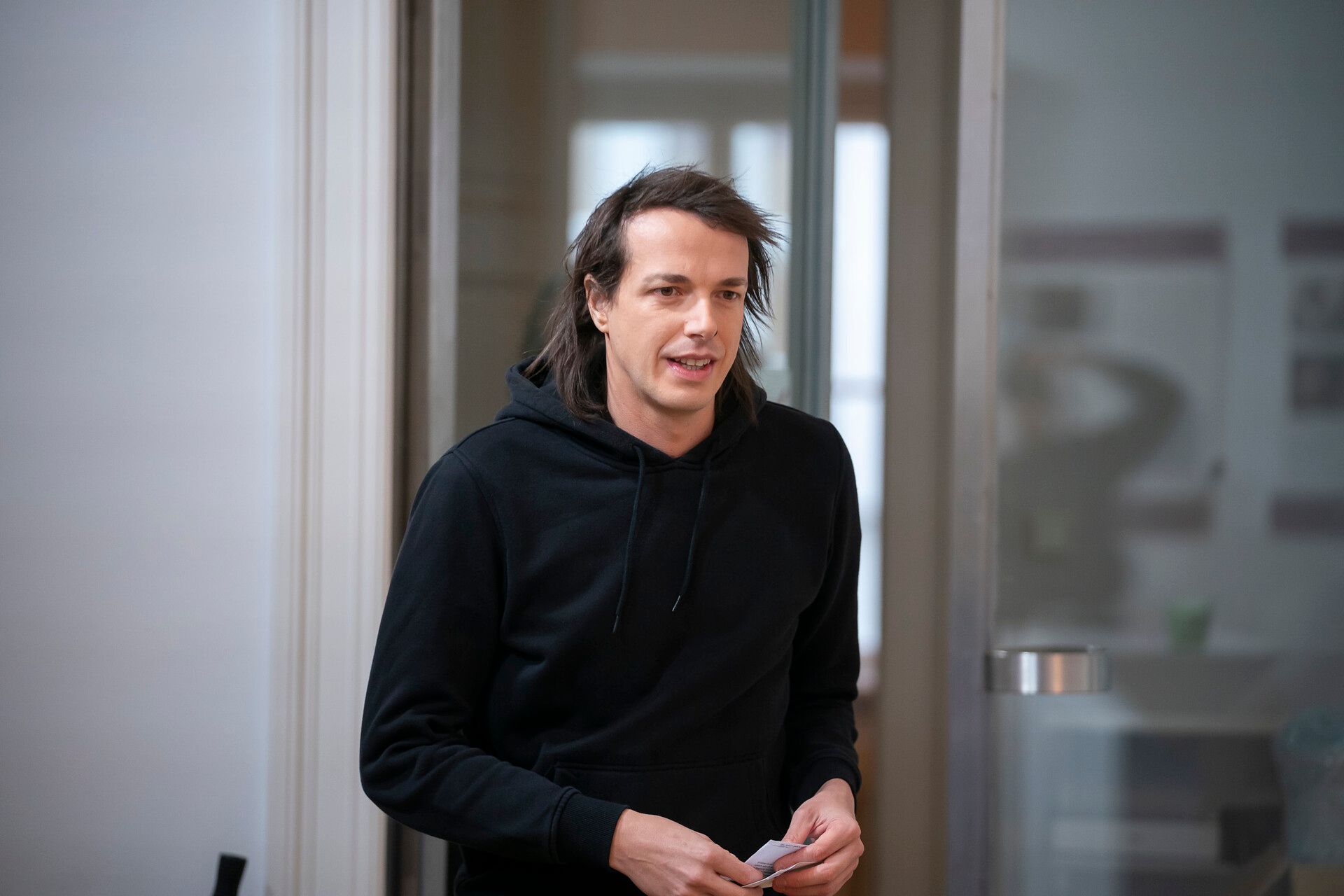 Dominik Wlazny will seine Bierpartei nun in die Bundesländer bringen.