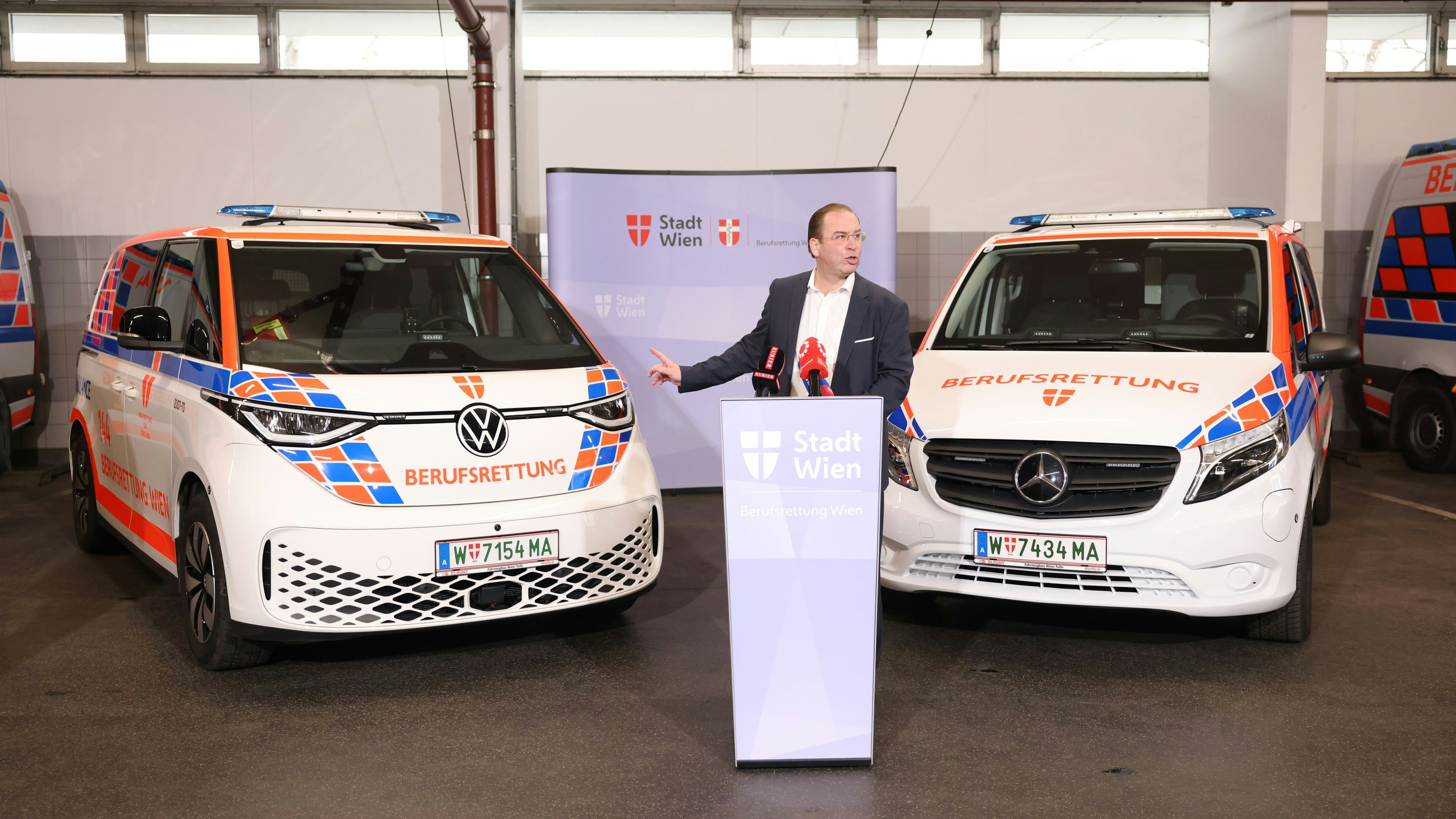 Heute.at - Notarzt ist in Wien jetzt auch elektrisch unterwegs