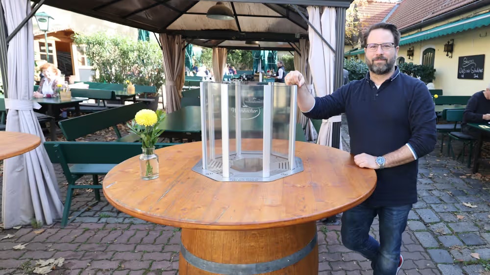 Frischekur missglückt: 2021 übernahm der Gastronom Simon Masek das Heurigen-Restaurant, konnte aber nicht für ausreichend frischen Wind sorgen.