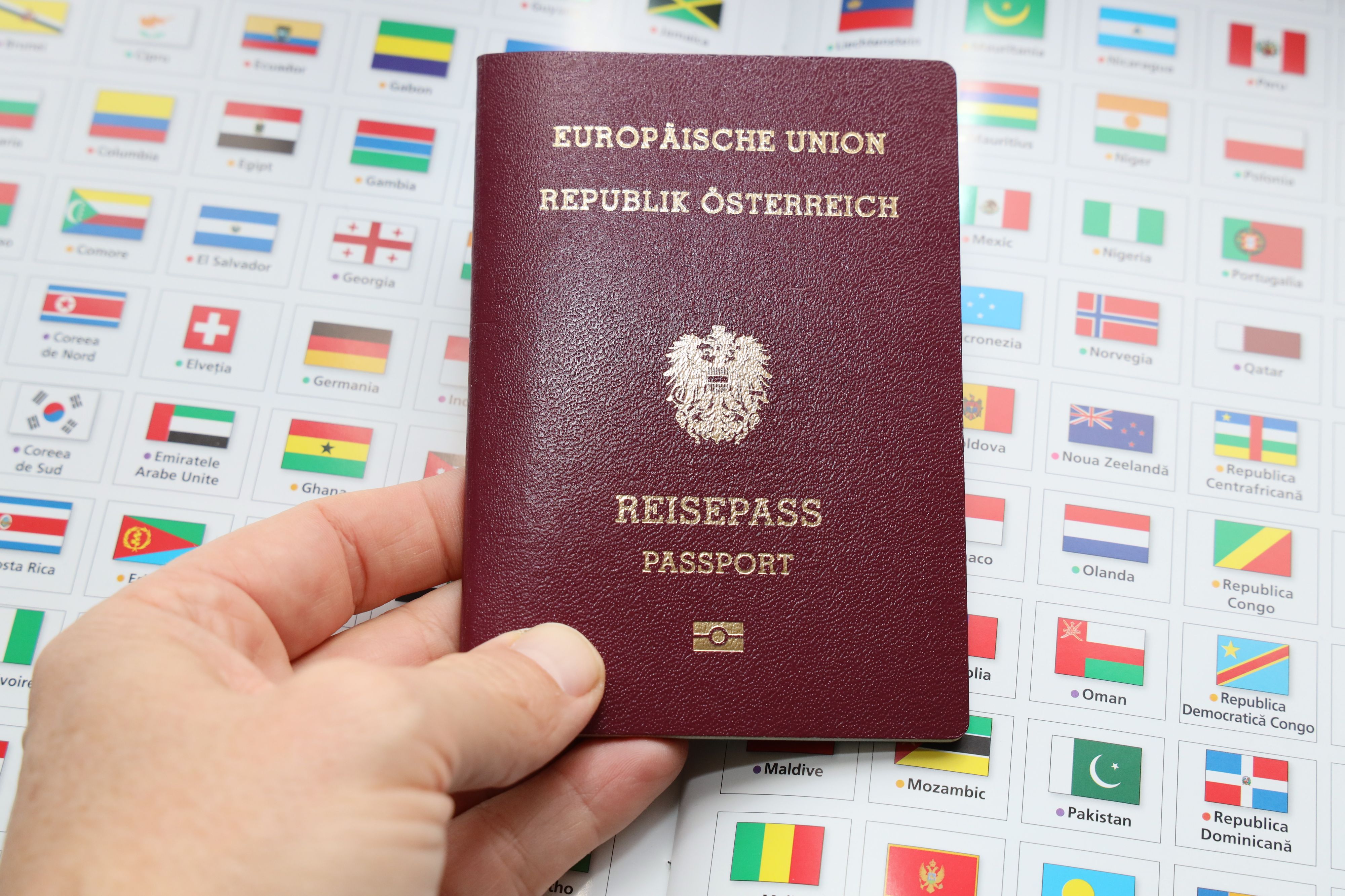 Österreichischer Reisepass wurde an fast 4.000 Personen ausgegeben. 