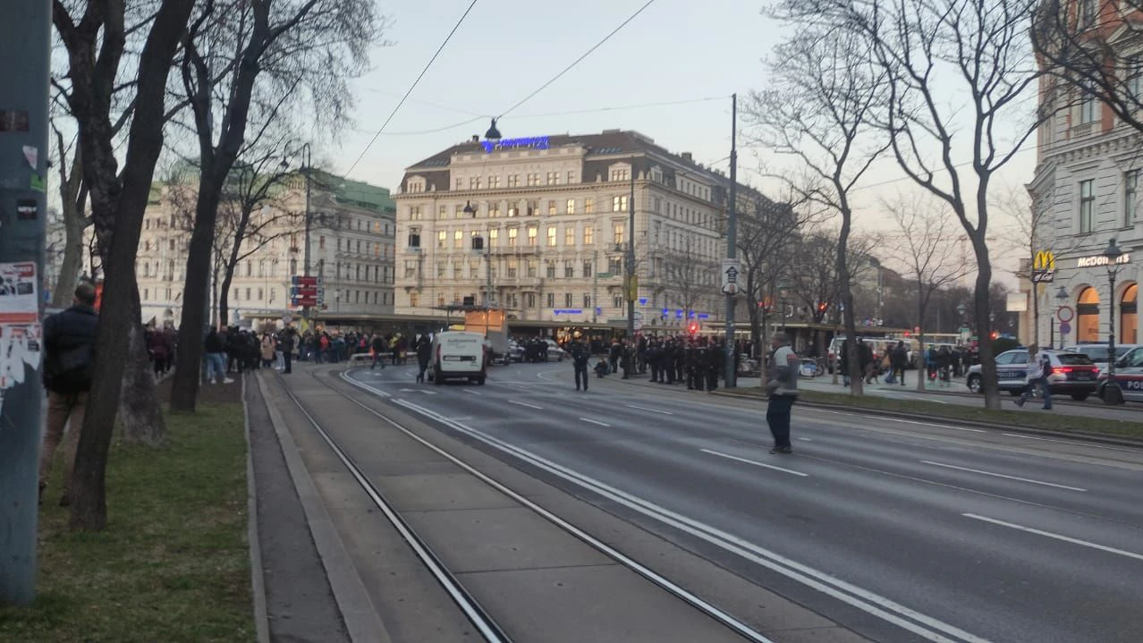 Wiener Ring gesperrt – Stau-Chaos vor Akademikerball