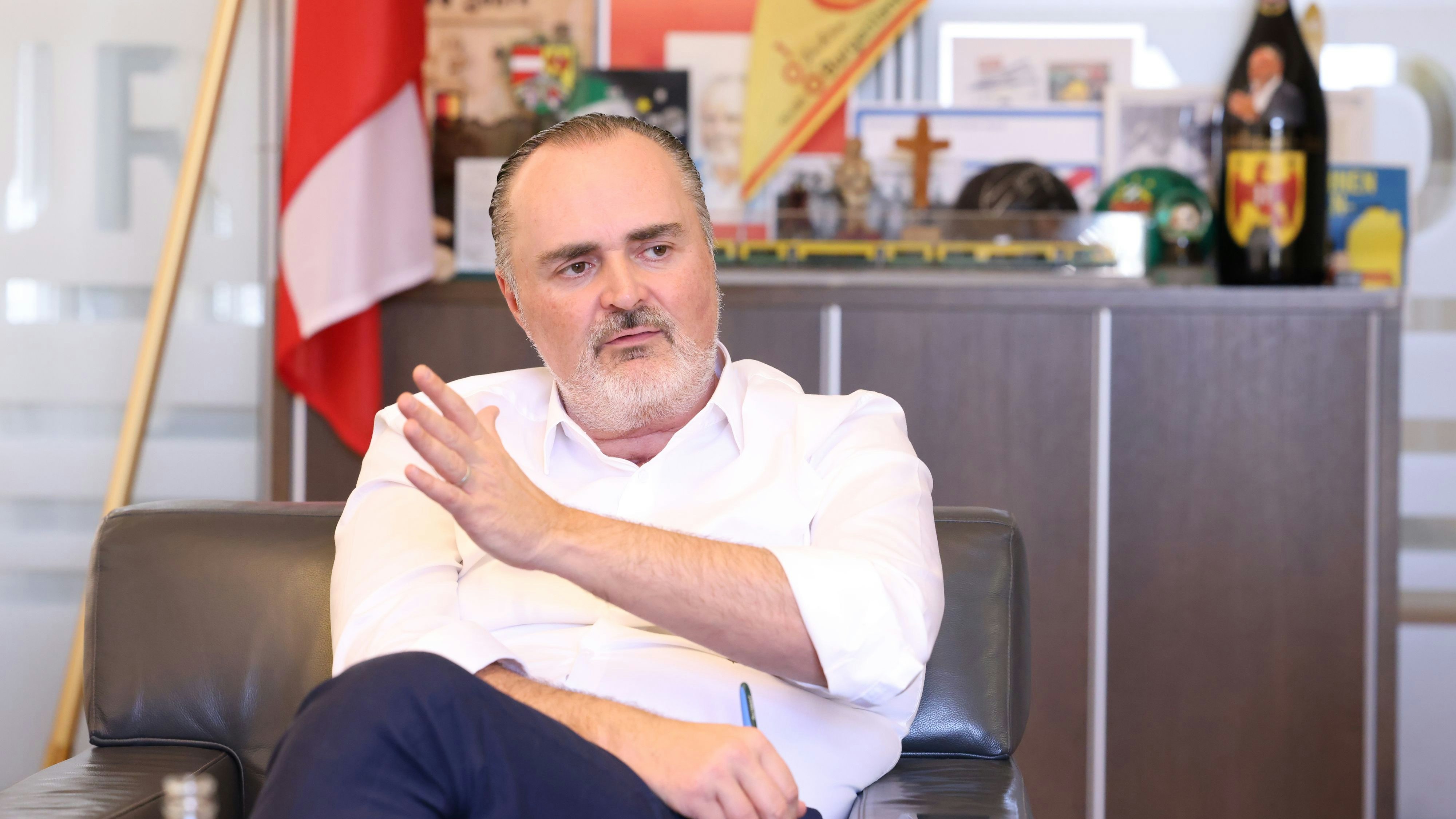 Hans Peter Doskozil beim "Heute"-Interview