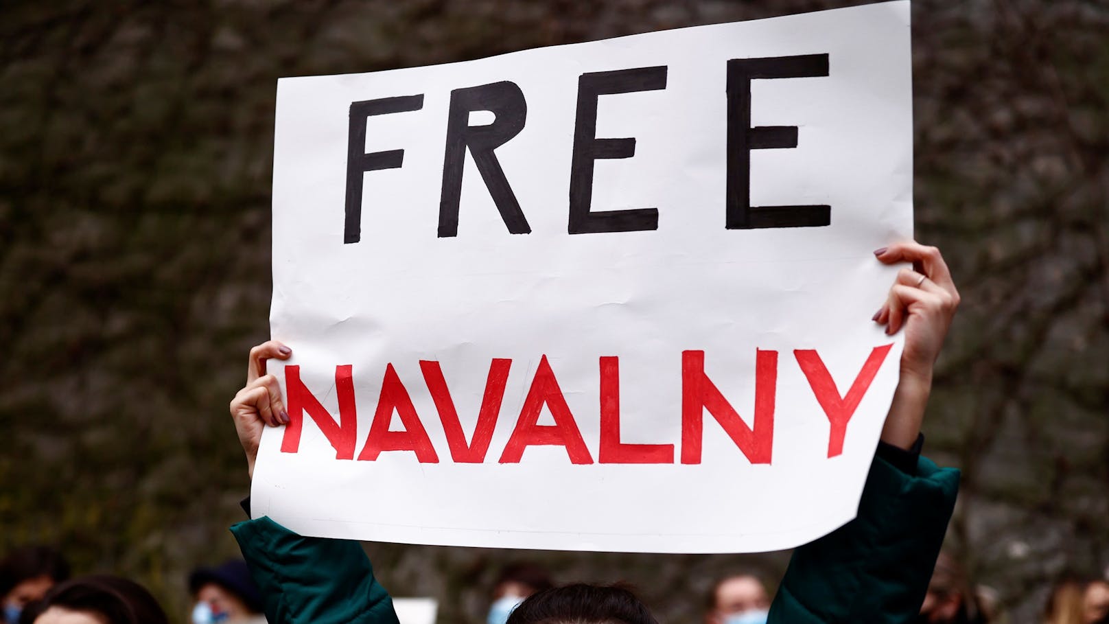 Immer wieder demonstrierten Anhänger Nawalnys für dessen Freilassung.&nbsp;