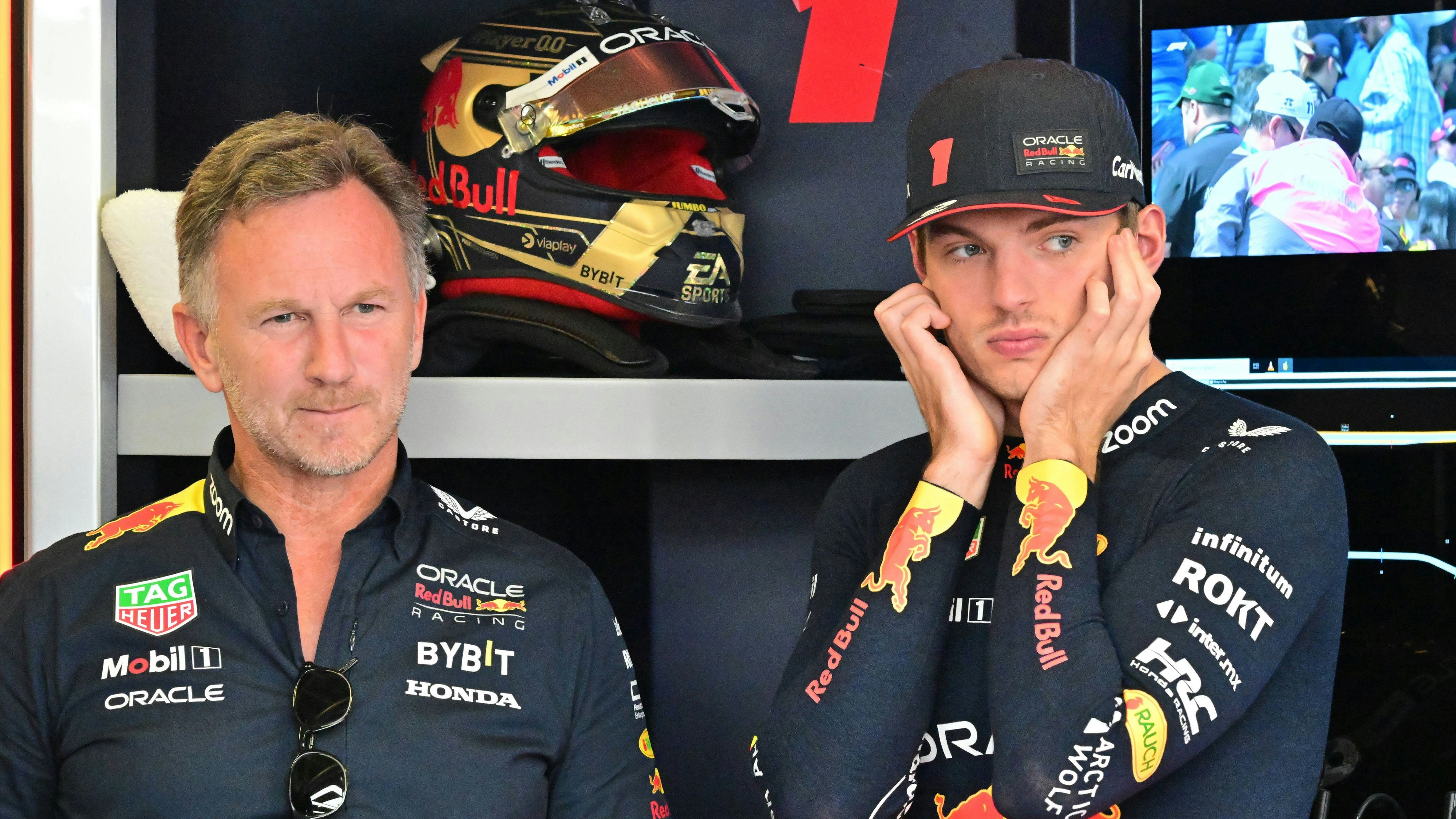 Dreifach-Weltmeister Max Verstappen und Red-Bull-Teamchef Christian Horner. 