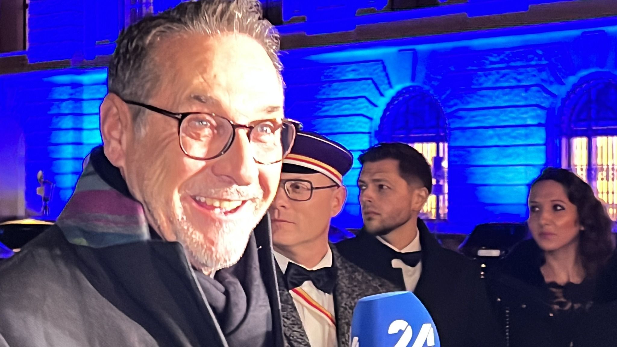 Ebenfalls zu Gast: Ex-FPÖ-Chef Heinz-Christian Strache.