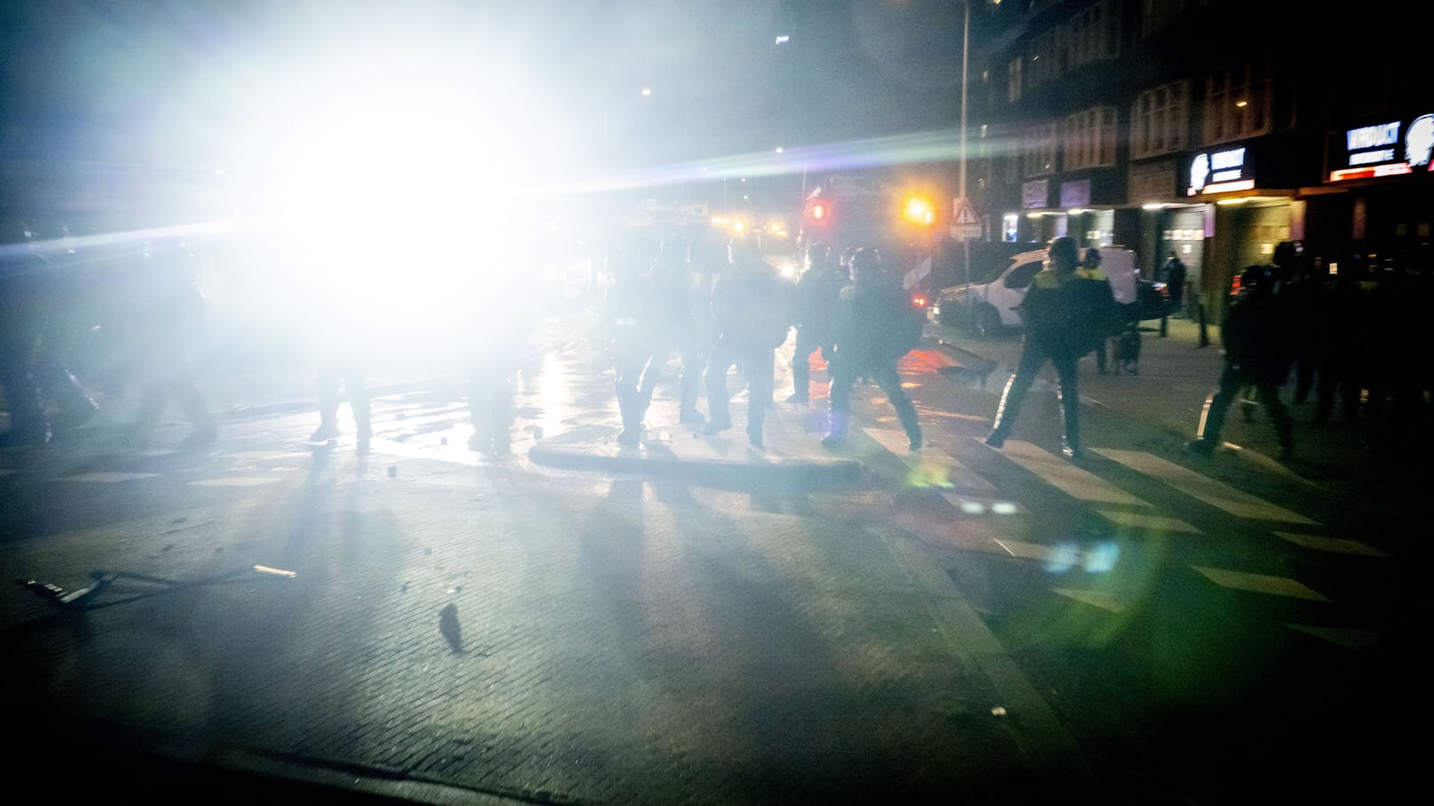 Ein Eritreer-Treffen in Den Haag gipfelte am 17. Februar 2024 in wilden Straßenschlachten. Die Polizei musste mit einem Großaufgebot einschreiten.