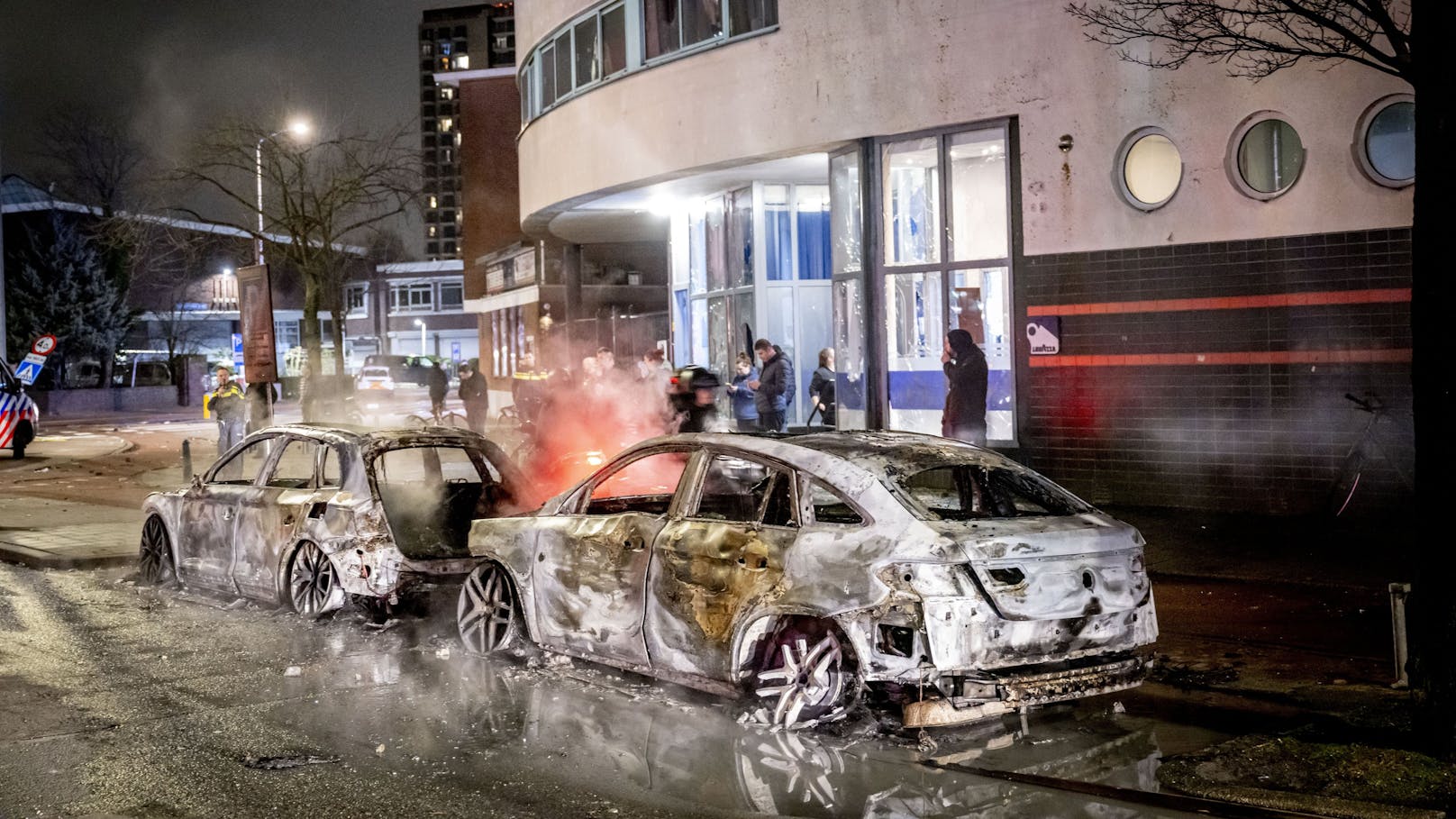 Ein Eritreer-Treffen in Den Haag gipfelte am 17. Februar 2024 in wilden Straßenschlachten. Die Polizei musste mit einem Großaufgebot einschreiten.