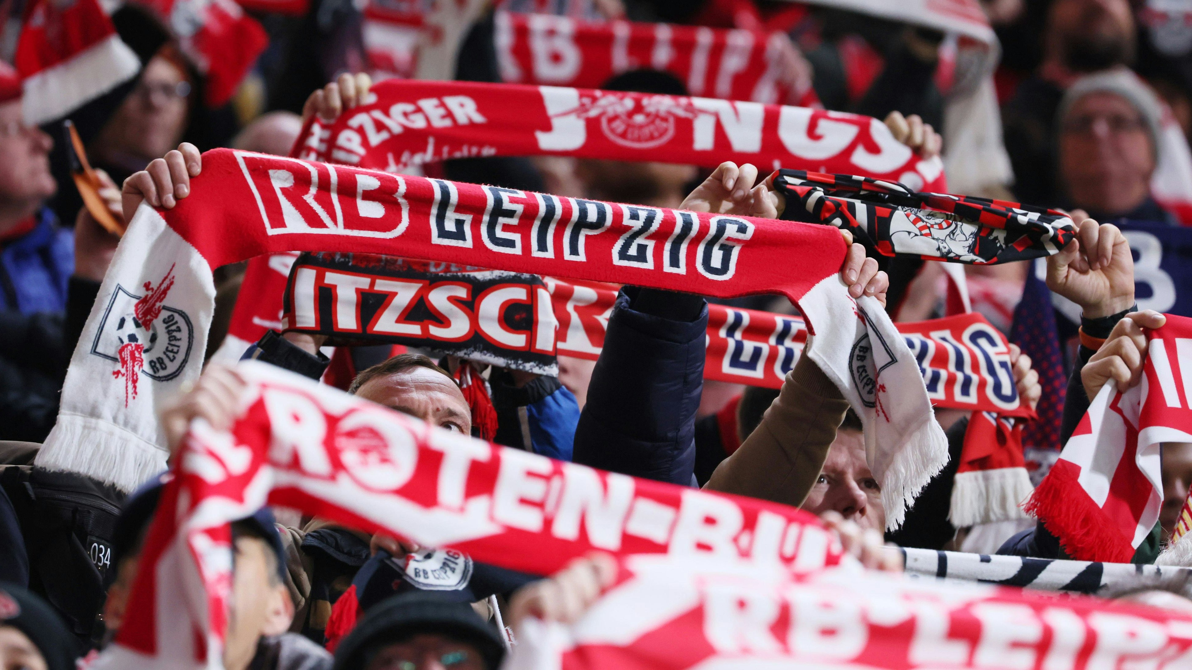 Ein Leipzig-Fan ist im Stadion gestorben
