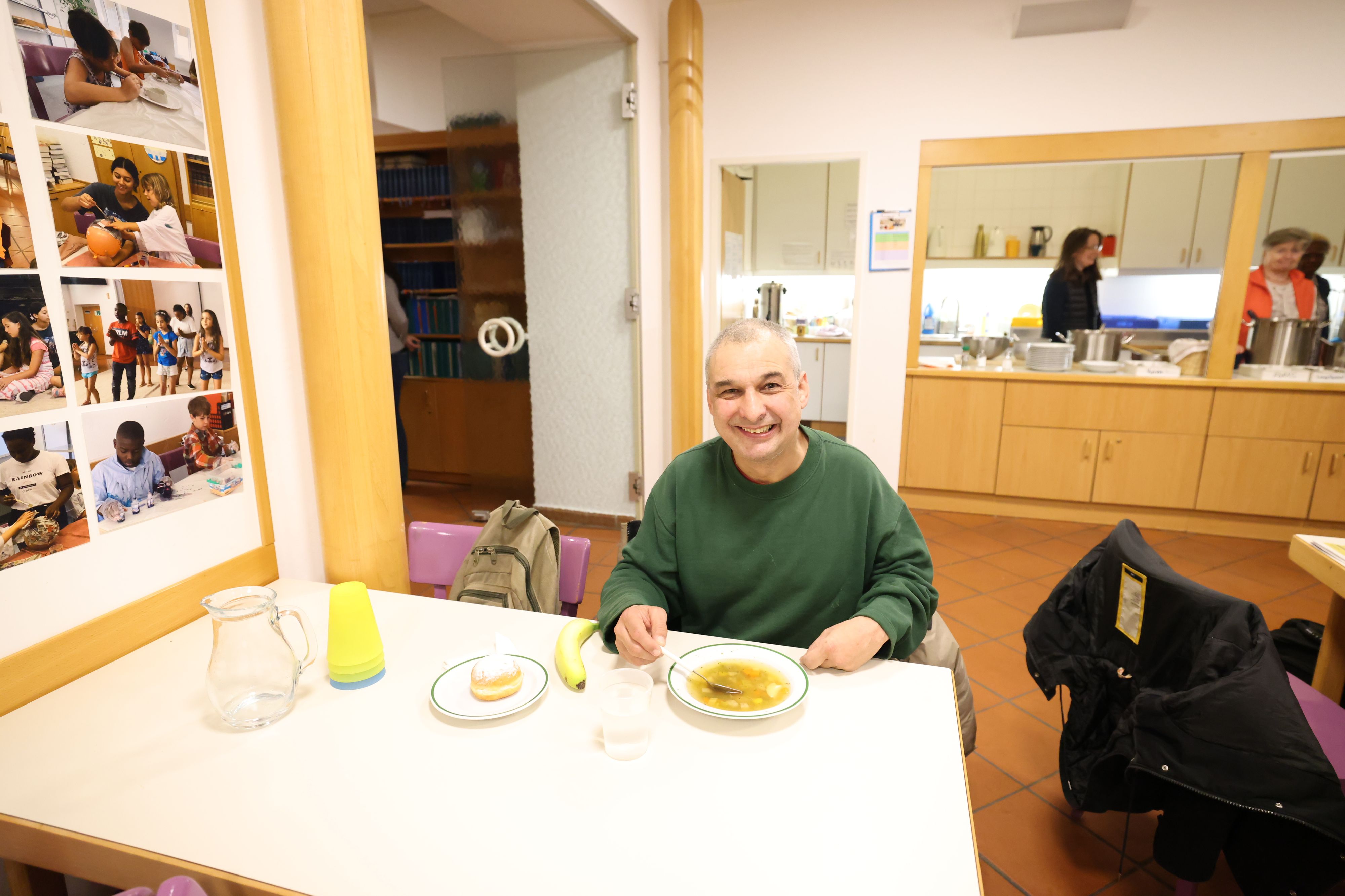 Ein gutes Essen und gute Gespräche: Das weiß Dominik (59) an den Wärmestuben zu schätzen.&nbsp;