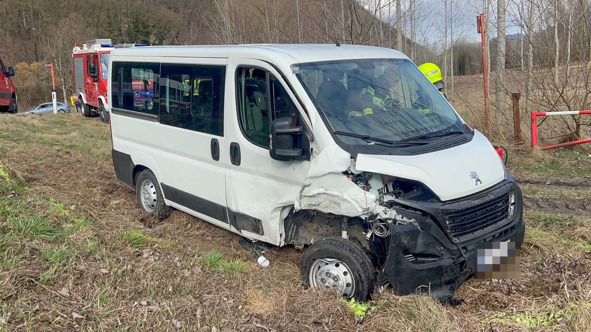 Die Mutter und eines der vier Kinder wurden verletzt.