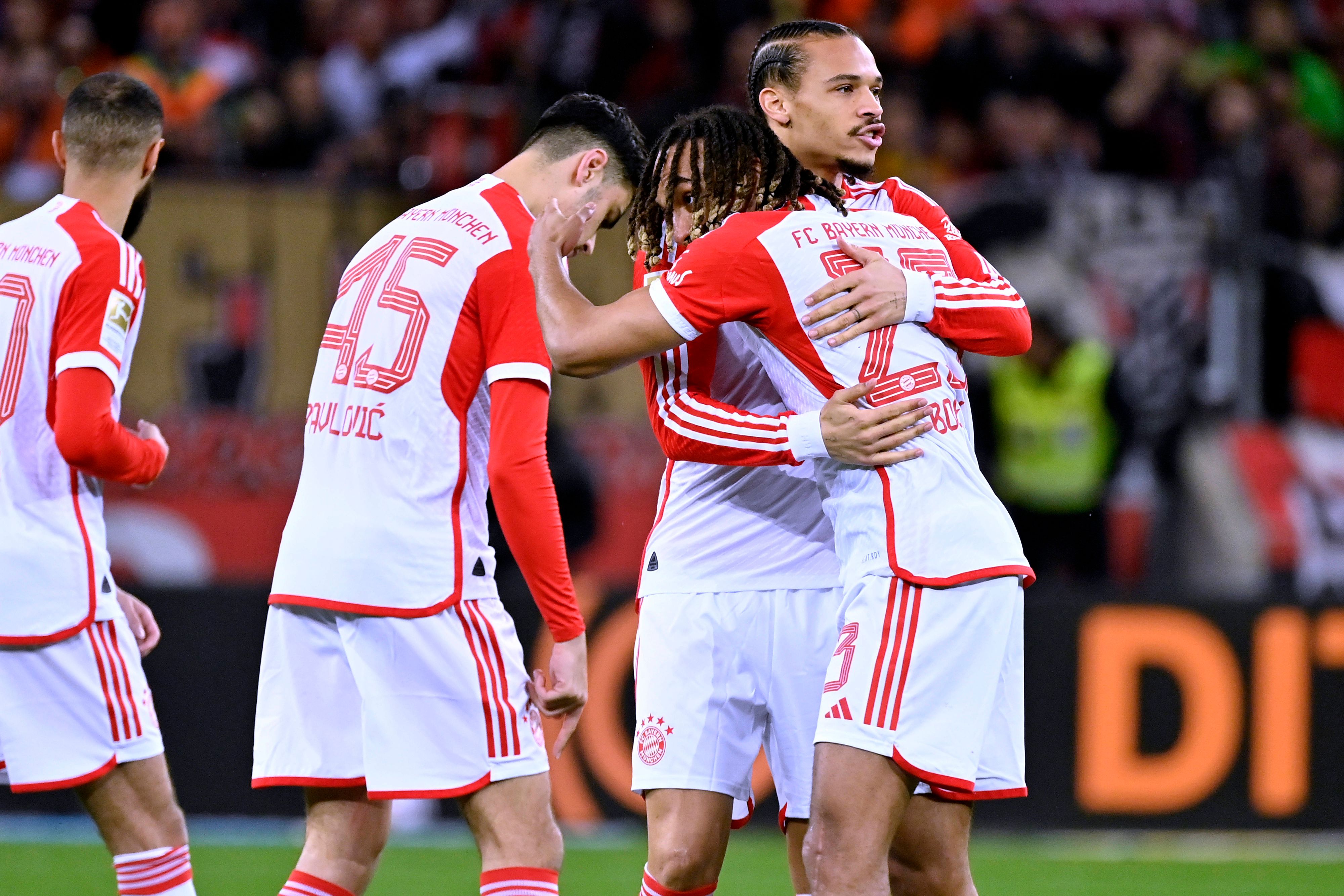 Sane fällt mit Kniebeschwerden aus.