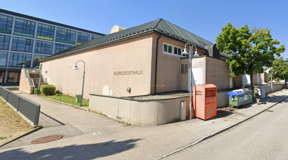 Ein Hallen-Fußballmatch in der Bezirkssporthalle Schärding (hier ein Archivbild) entwickelte sich zu einer wüsten Schlägerei.