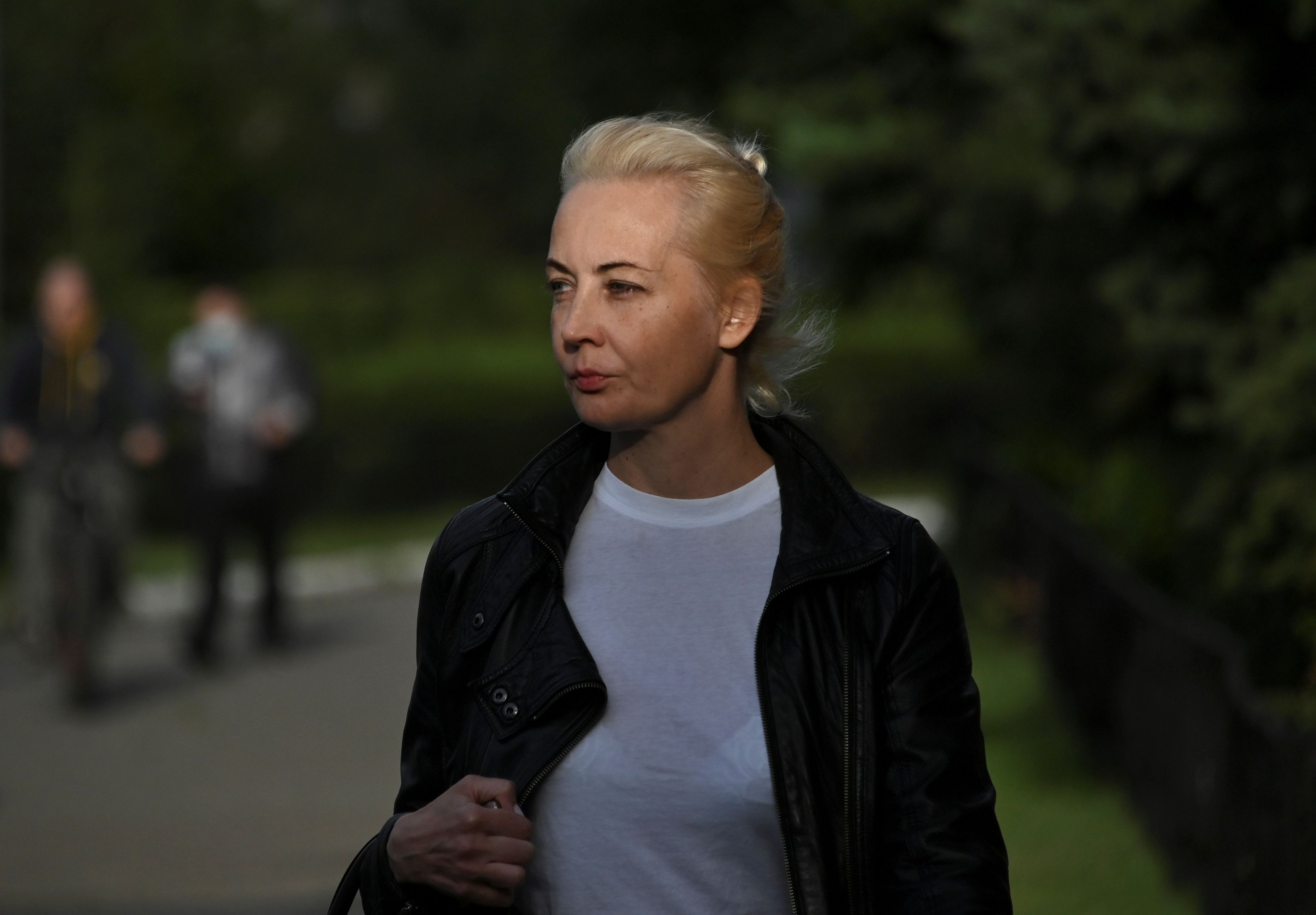 Die Ehefrau des russischen Oppositionsführers Alexej Nawalny, Julia Nawalnaja, will nun seine Rolle einnehmen.