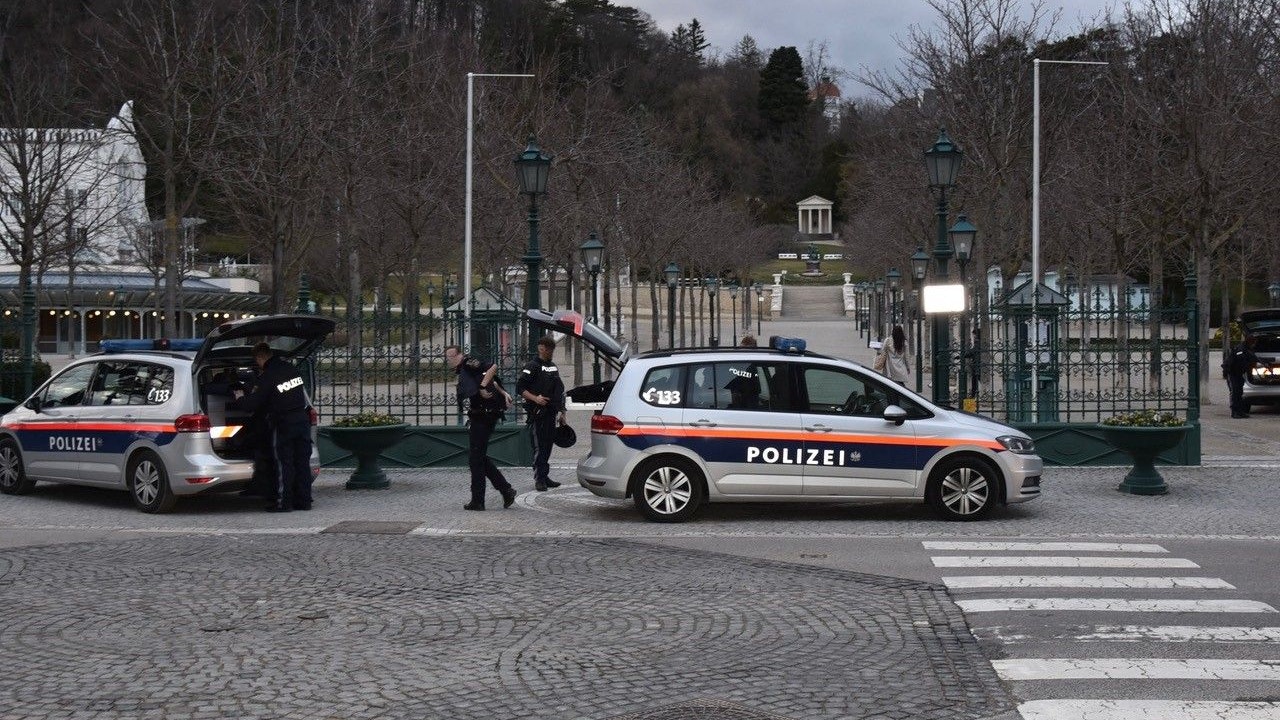 Großeinsatz der Polizei im Kurpark Baden