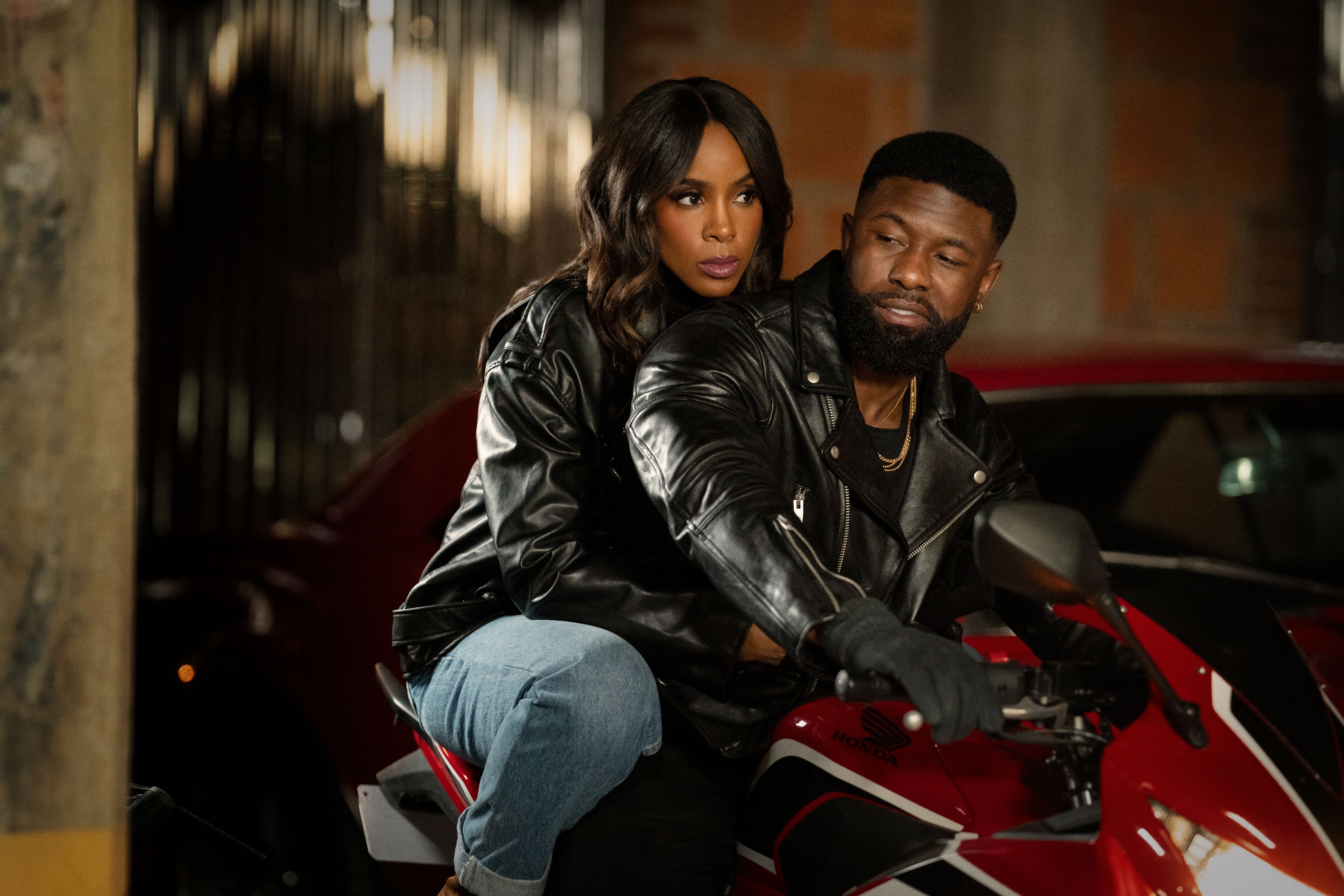Kelly Rowland als Mea und Trevante Rhodes als Zyair