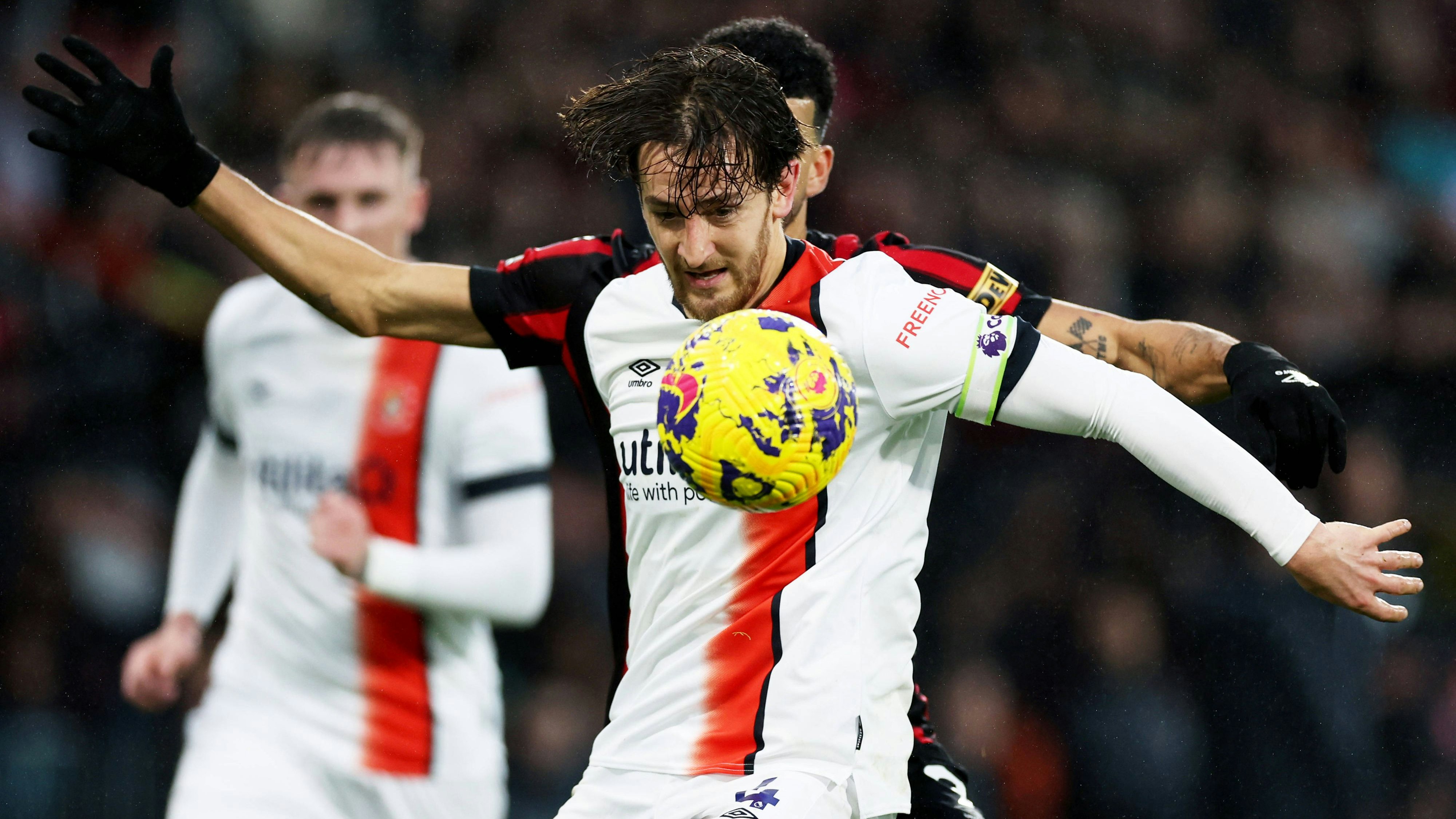 Luton-Town-Kapitän Tom Lockyer träumt von einer Rückkehr in den Profifußball.