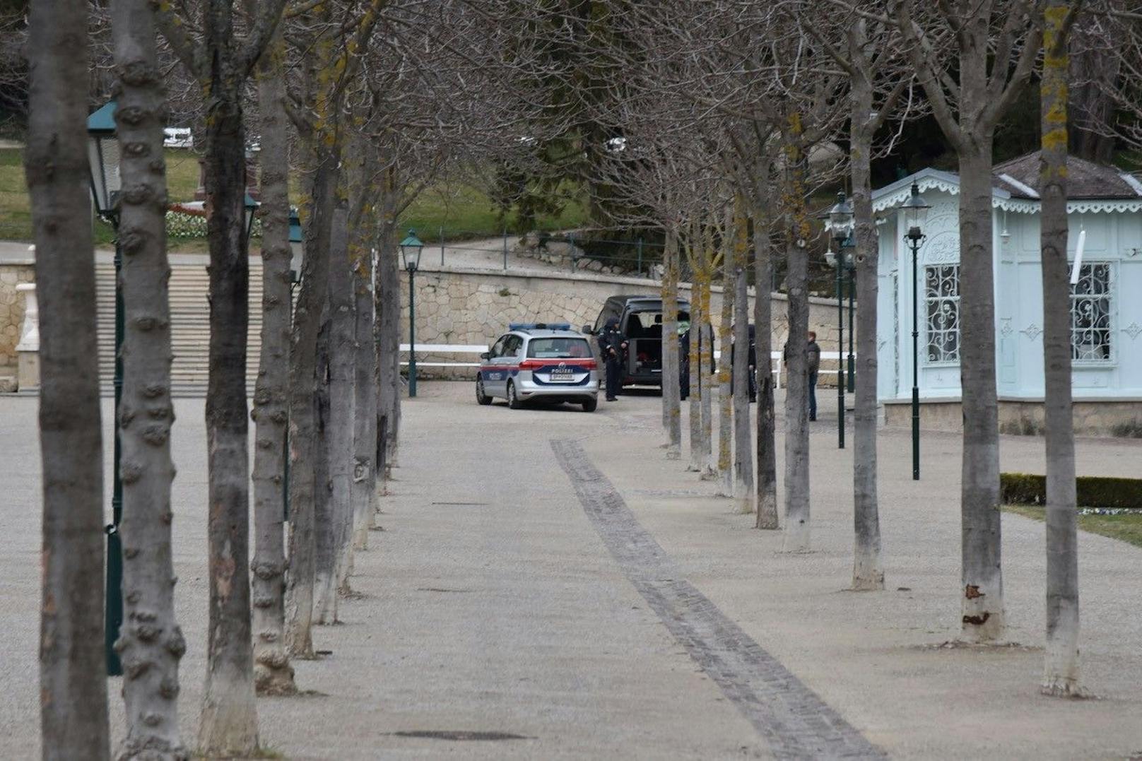 Großeinsatz der Polizei im Kurpark Baden