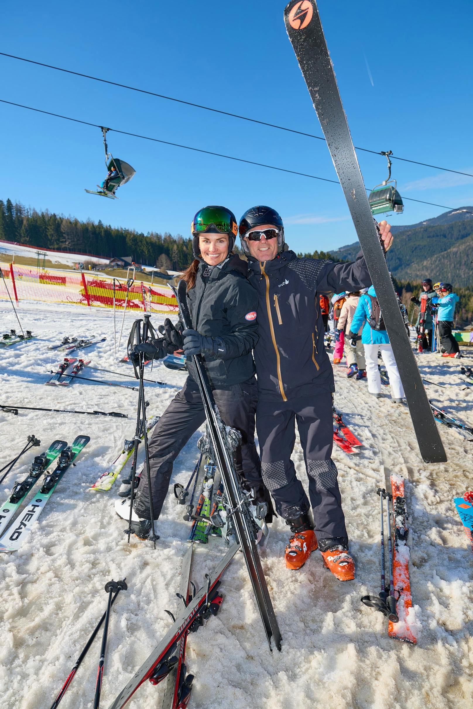 Ski-Haserl Tanja Duhovich mit Michael Konsel.