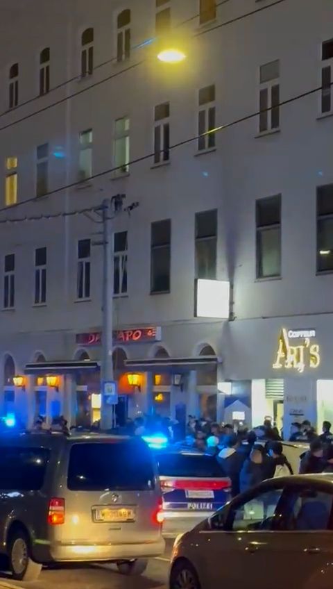 Polizeieinsatz auf der Laxenburger Straße (Wien-Favoriten)