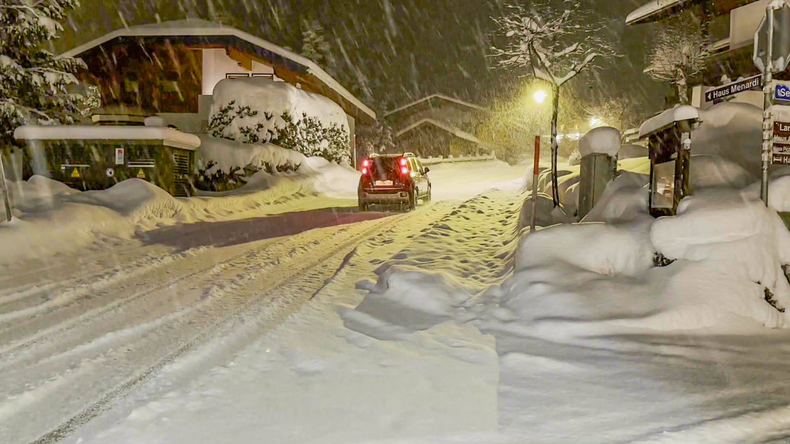Eine Schneewalze rollt wieder über Österreich. Archivbild