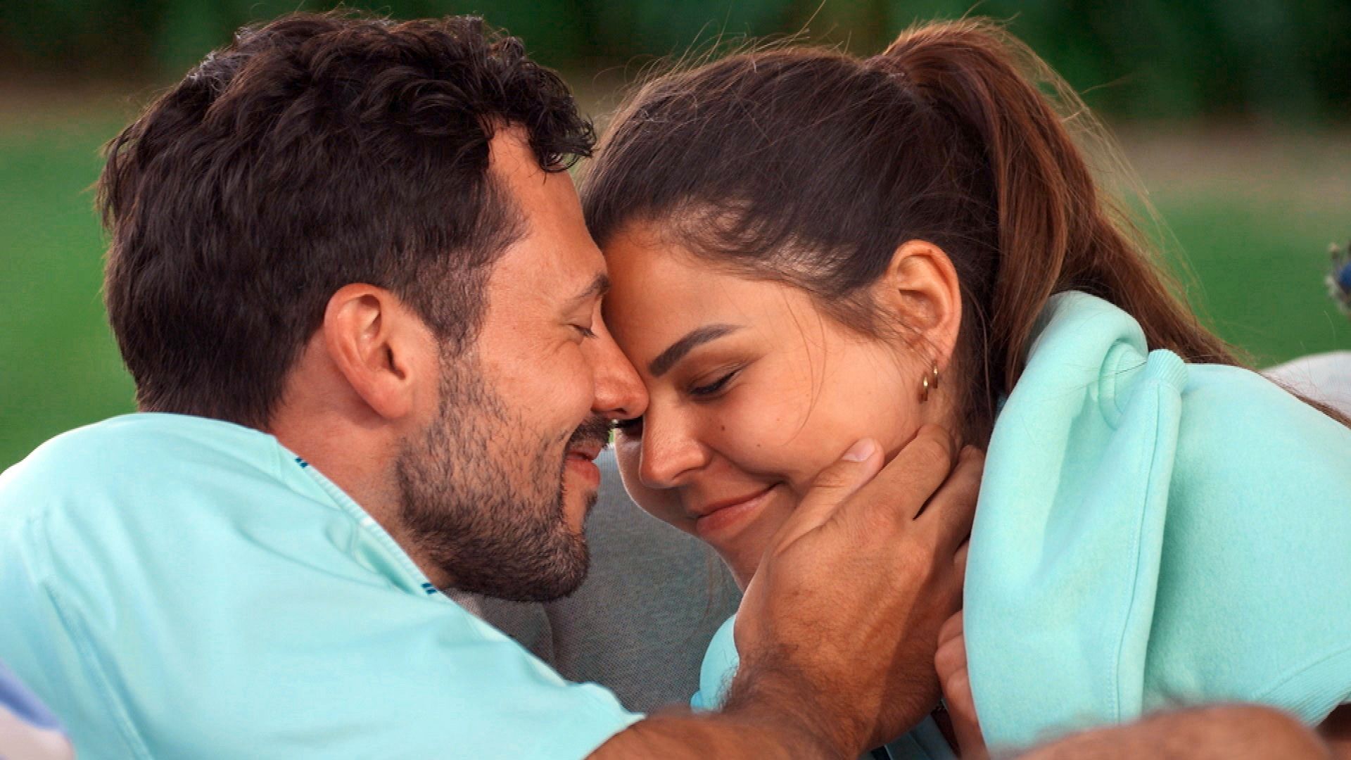 Sebastian und Eva kommen sich immer näher…