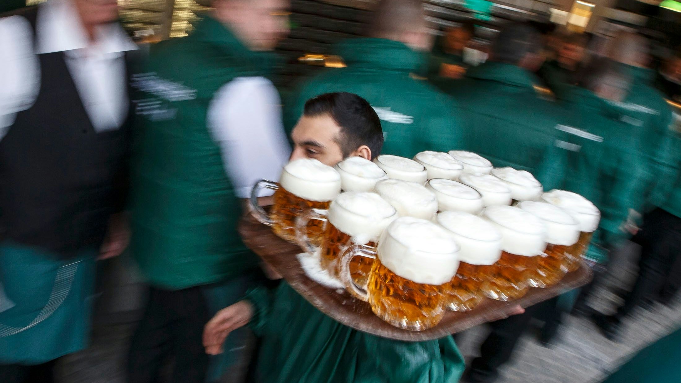 Heute.at - Kellner, Schausteller & Co – diese Prater-Jobs fehlen