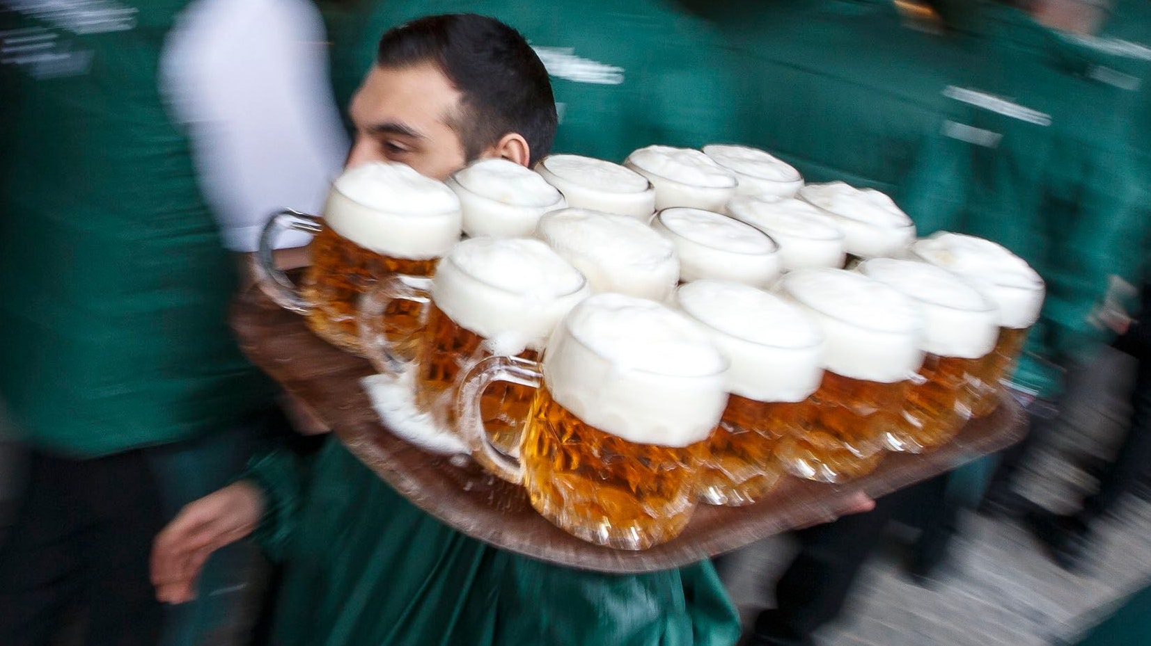 Schweizerhaus Kellner Bier Stelze