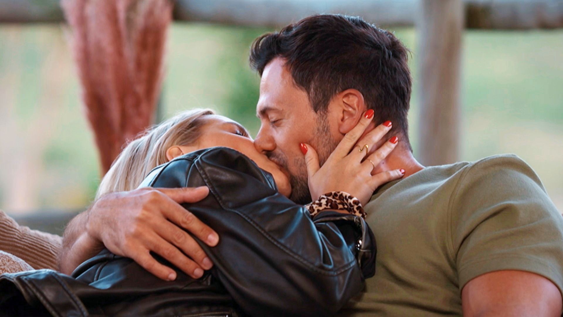 Auch Freya scheint in Sebastians Gunst immer mehr zu steigen…