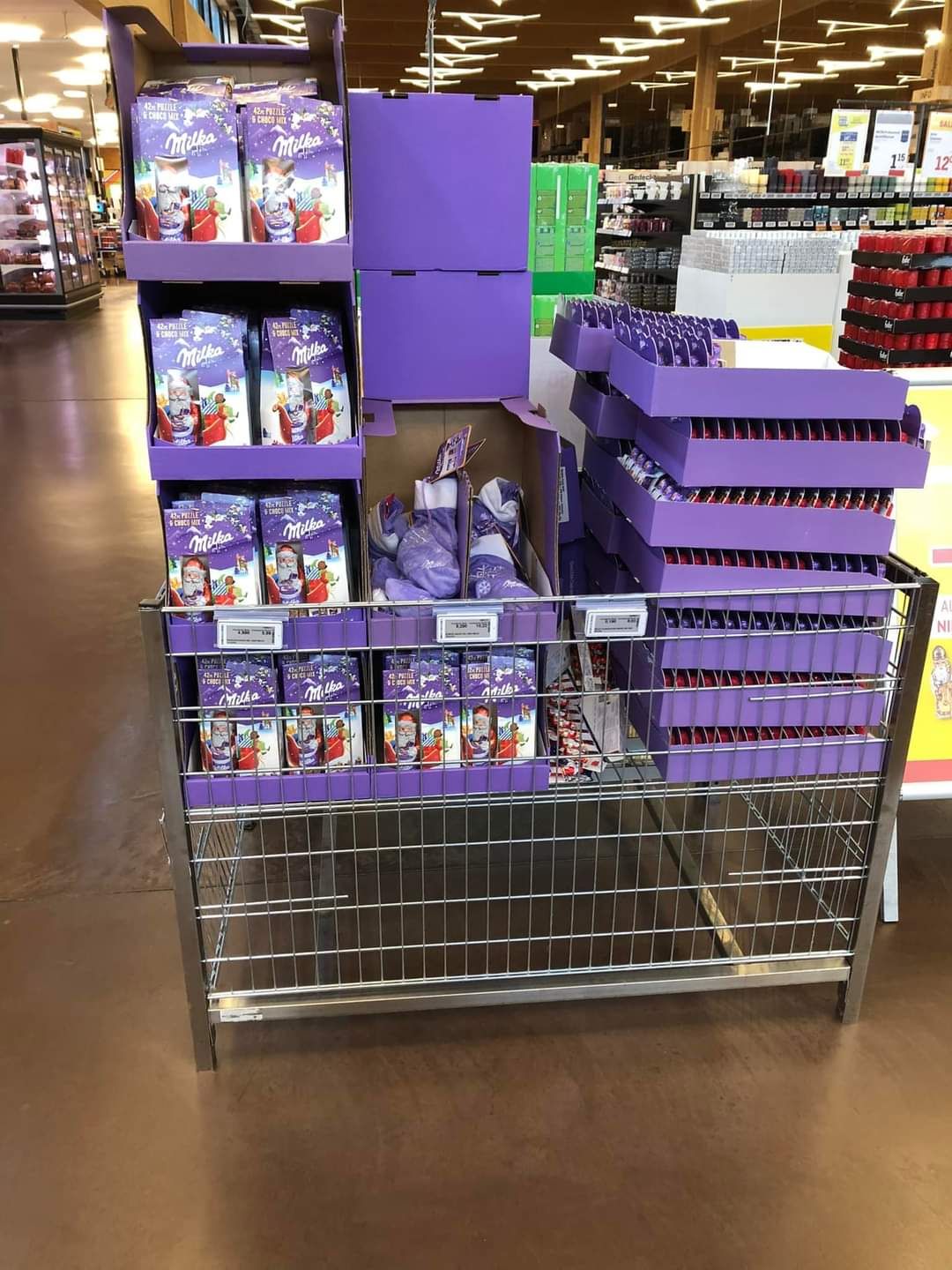 Schoko-Nikoläuse und Krampusse für Ostern.