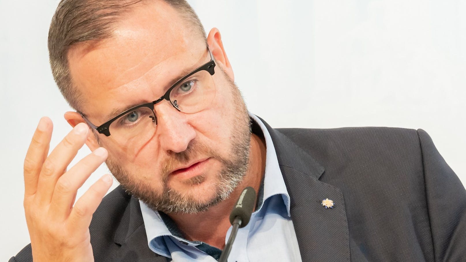 FPÖ-General sieht bei "Geschlechter"-Beitrag im ORF rot