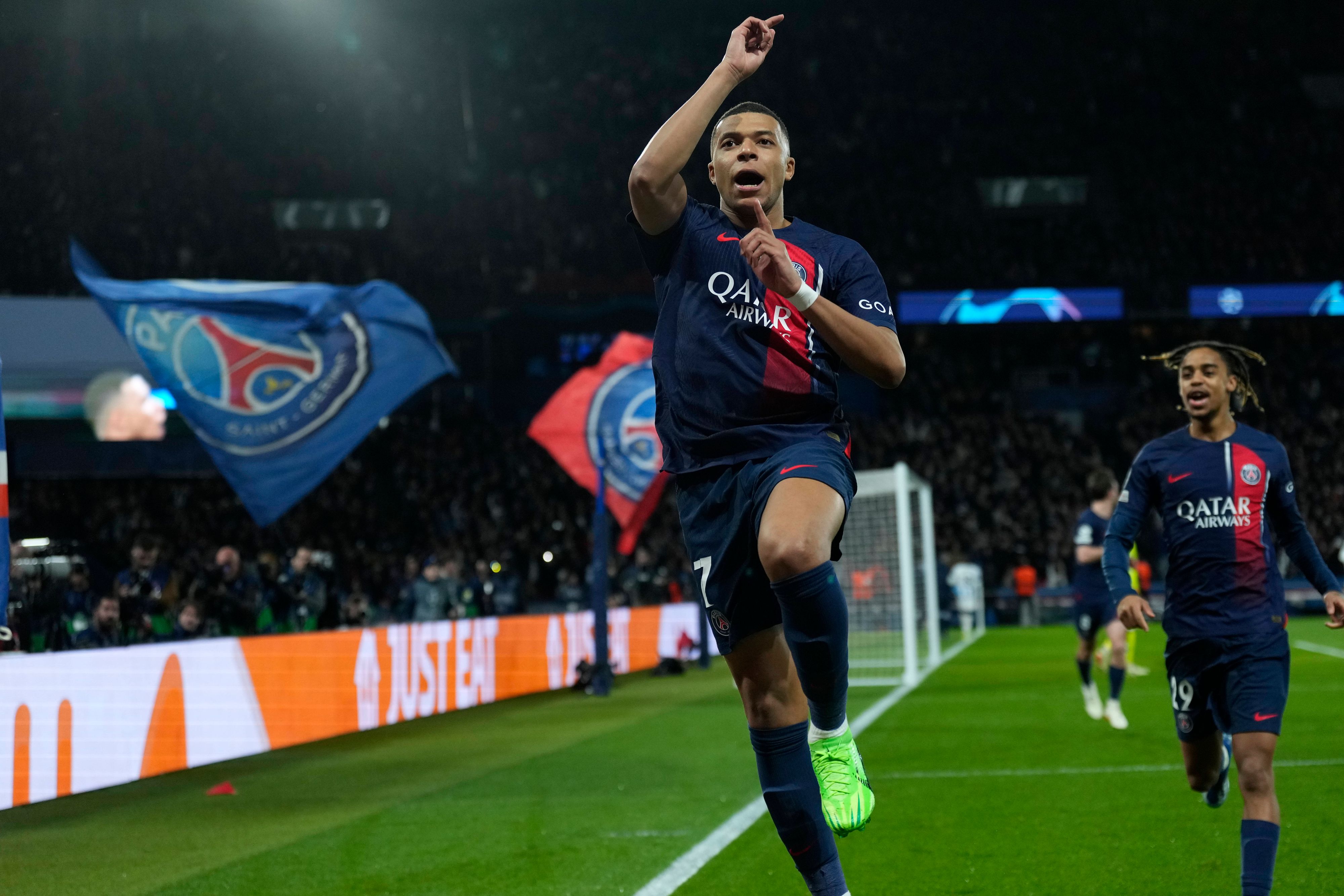 Kylian Mbappes kassiert bei einem Wechsel zu Real Madrid unglaubliche Summen.