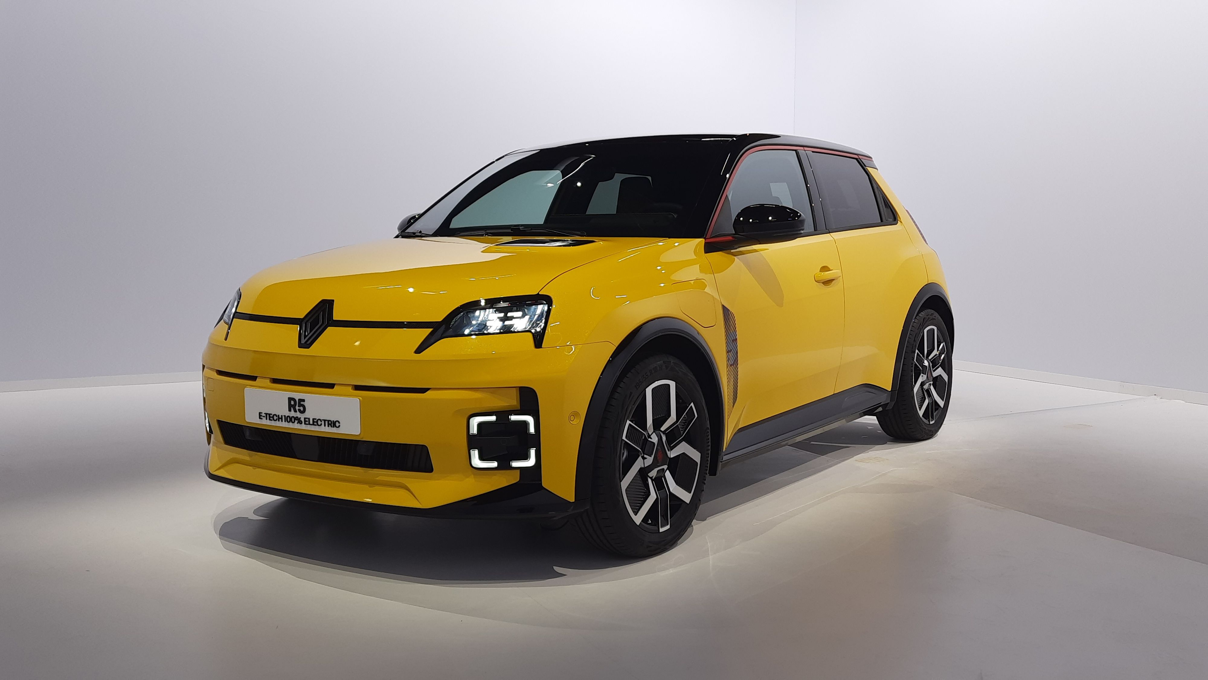 Renault will mit dem neuen 5 E-Tech Electric die Städte erobern.