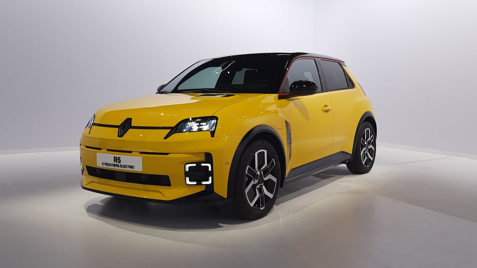 Renault belebt legendären Kleinwagen mit E-Motor wieder