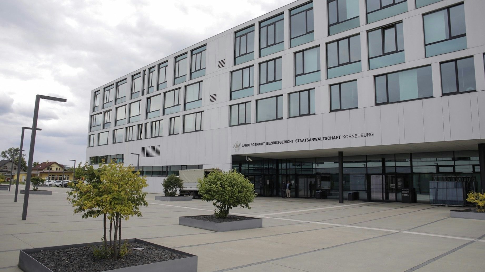 Heute.at - Frau soll mit Firmen-Kreditkarte Urlaub gemacht haben