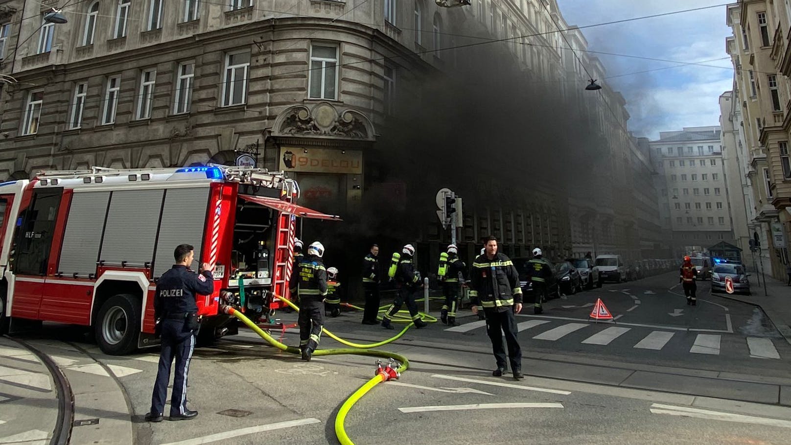 Brand in Wien: Feuer in China-Restaurant ausgebrochen