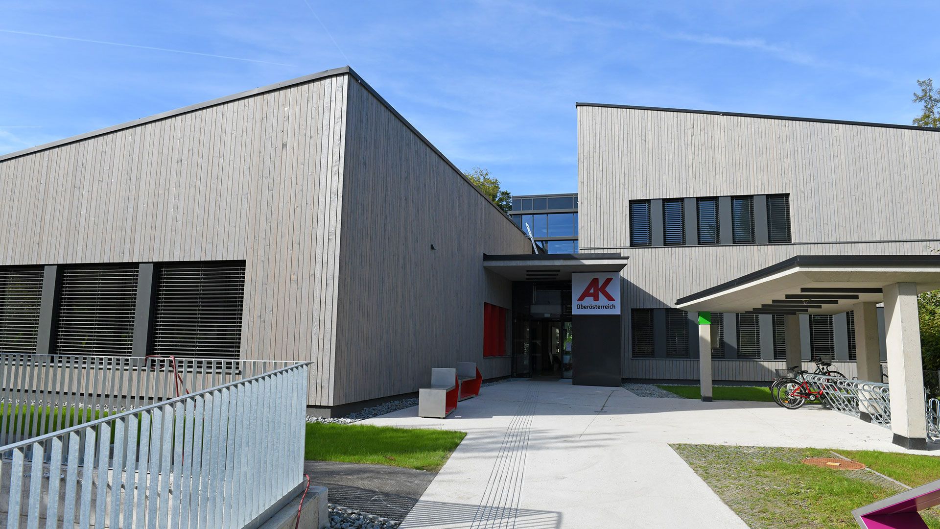 Nach einem Arbeitsunfall wandte sich die Leasingkraft an die Arbeiterkammer Ried.