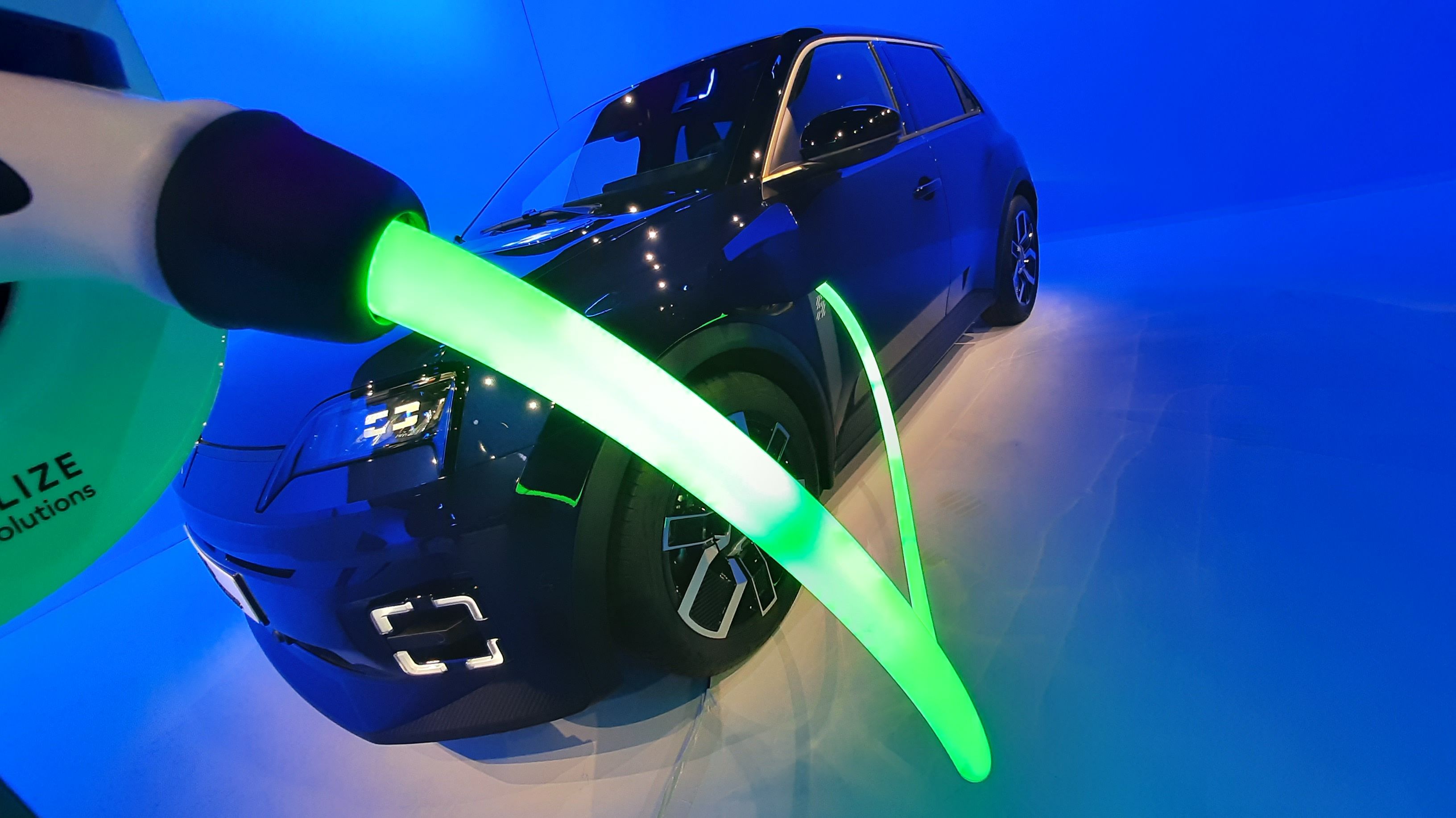 Renault versprich eine Reichweite von bis zu 400 Kilometern.