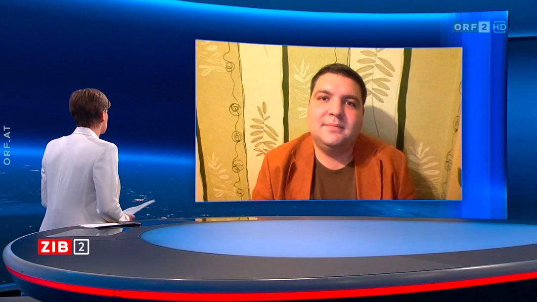 Der ukrainische Journalist Denis Trubetskoy zu Gast in der ZIB2 am 22. Februar 2024 mit Marie-Claire Zimmermann.