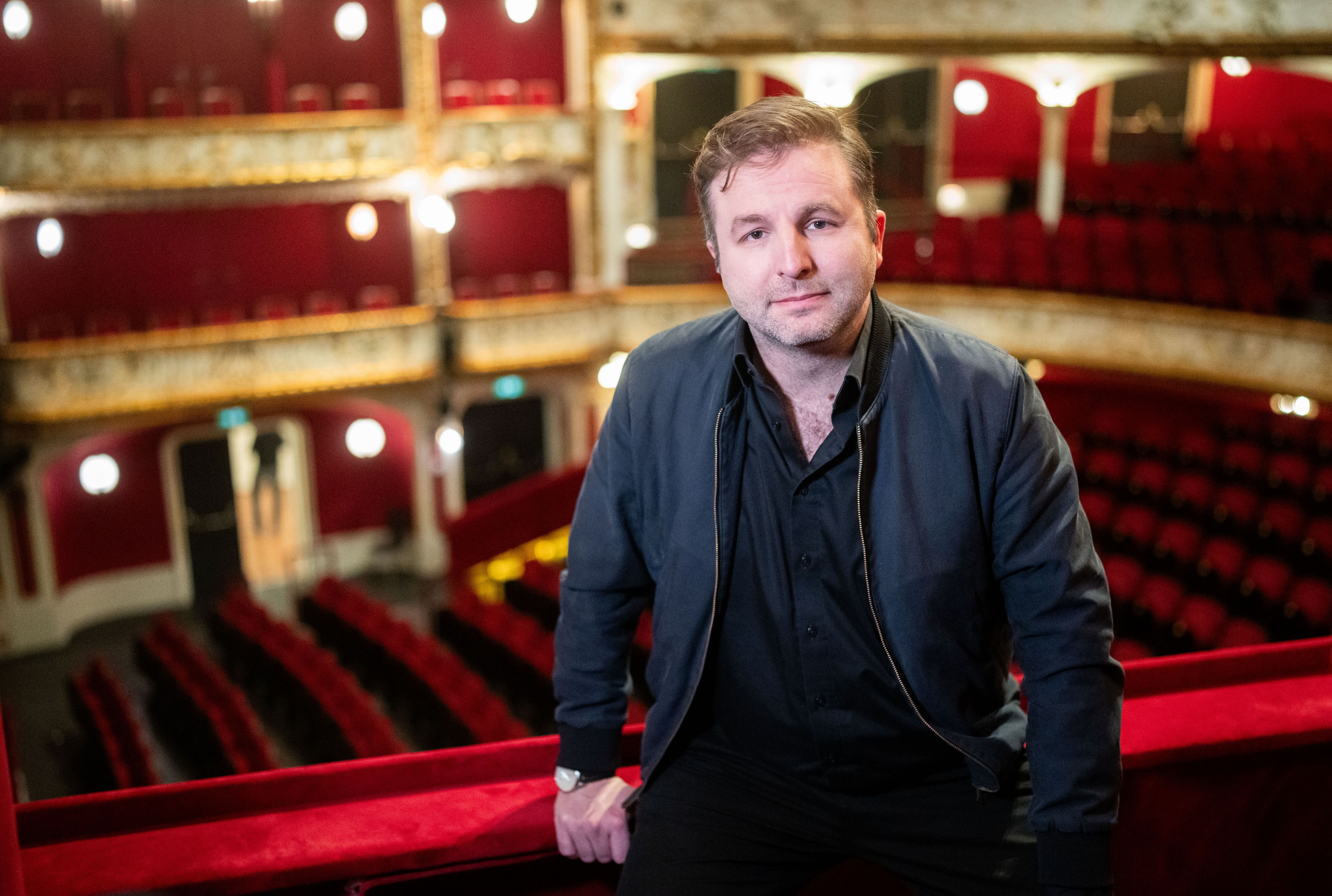 Jan Philipp Gloger übernimmt ab Herbst 2025 die künstlerische Leitung am Volkstheaters.