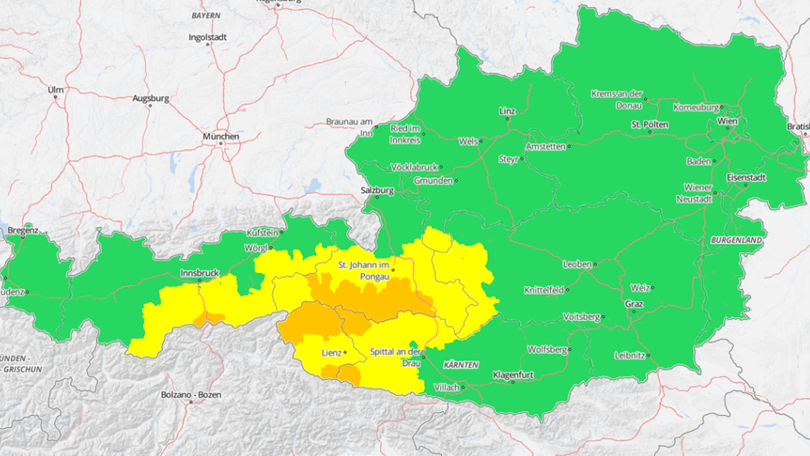 Besonders im Gebiet von Oberkärnten über Osttirol und die südlichen Regionen von Salzburg bis zum Tiroler Alpenhauptkamm sind in vielen Tälern im Laufe des Freitags zehn bis 30 Zentimeter Neuschnee zu erwarten