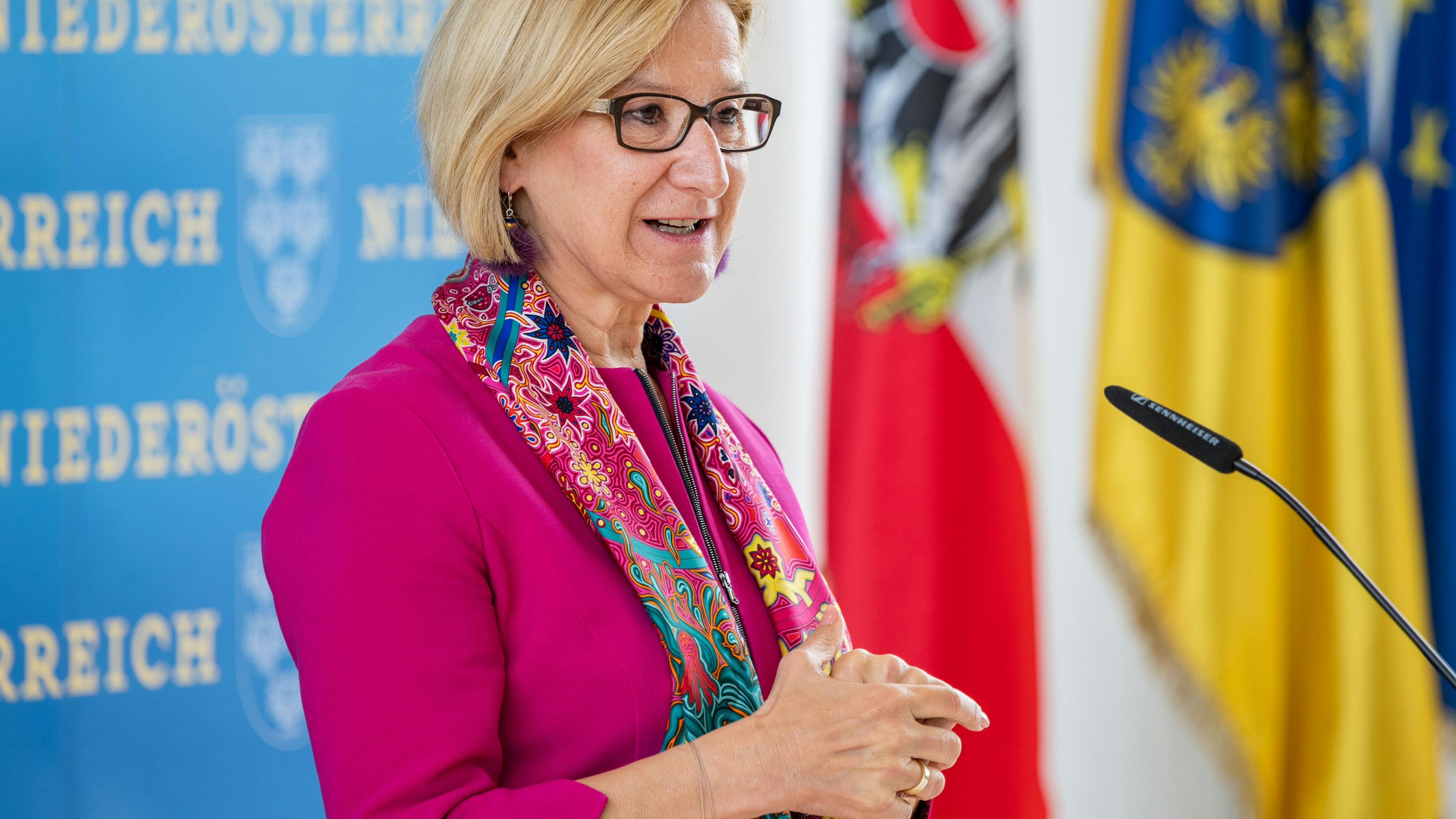 Landeshauptfrau Johanna Mikl-Leitner: „Normalverdiener müssen sich Eigenheim leisten können“.