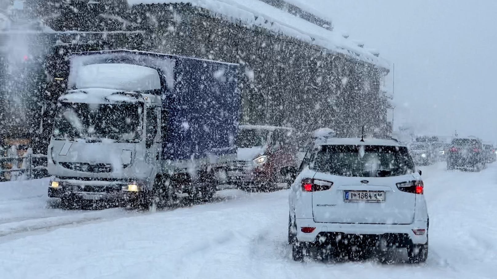 1 m! Schneewalze trifft Österreich mit voller Wucht