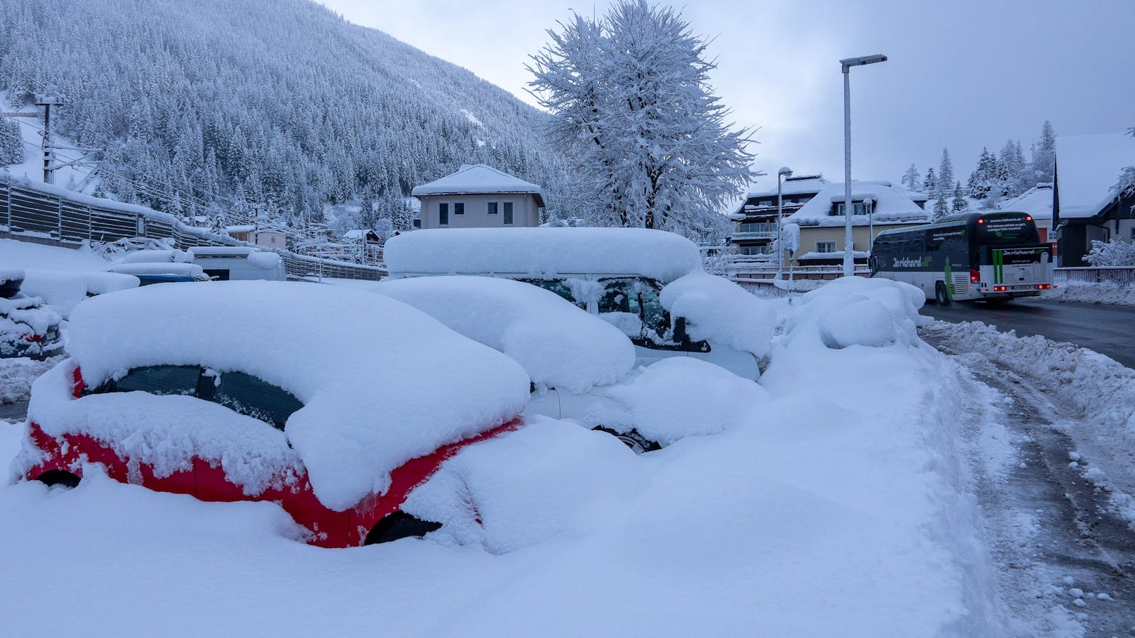 Hohe Schnee-Warnung für 4 Bundesländer ausgegeben