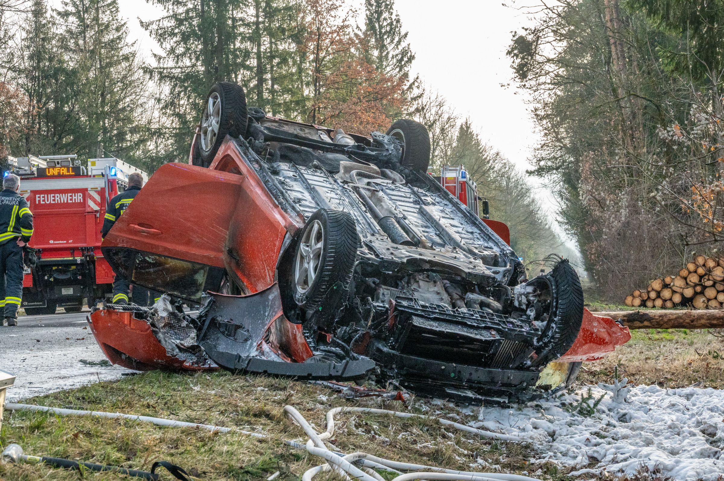Zu einem Frontal-Crash kam es am Samstag in Stadl-Paura (Bezirk Wels-Land).