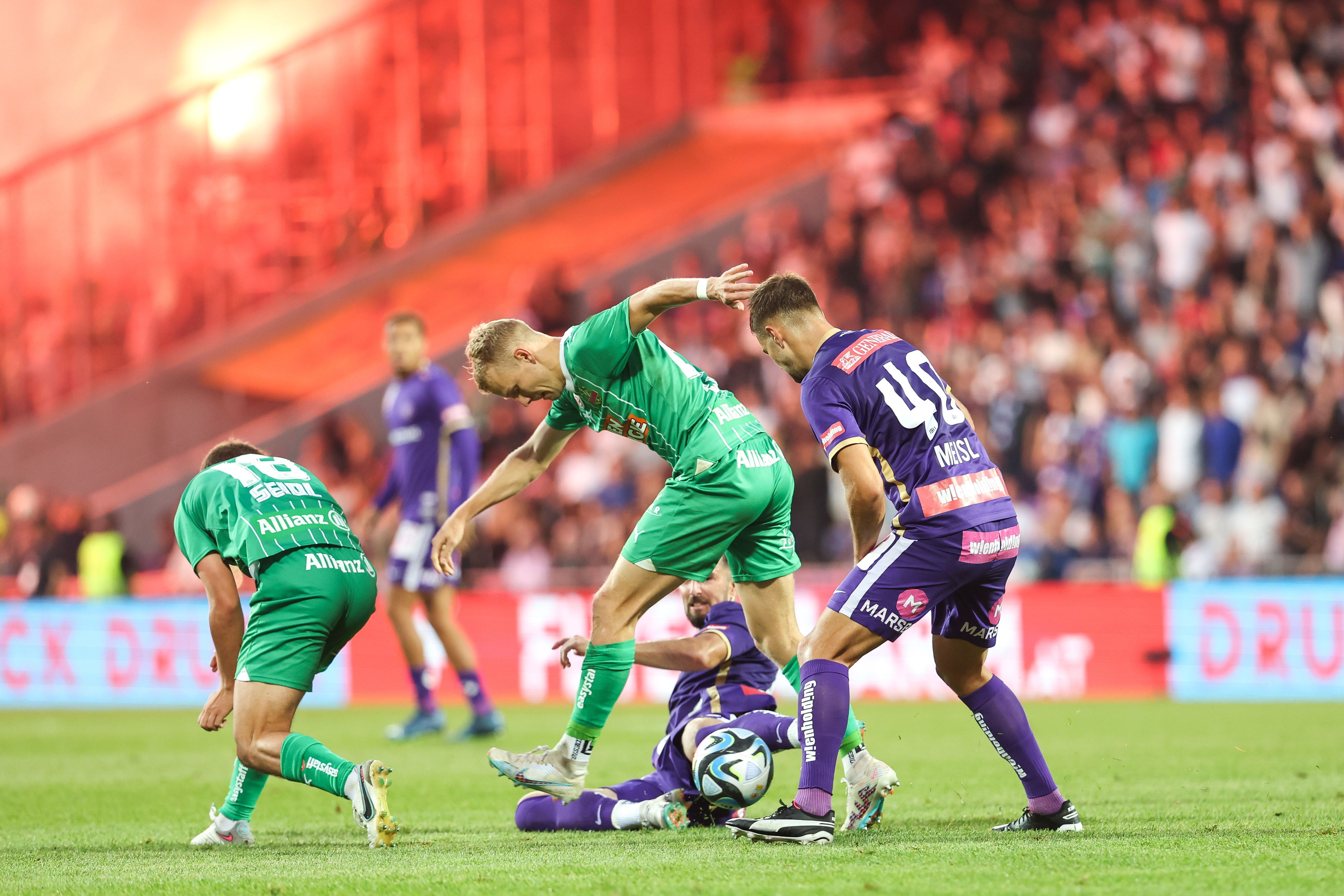 Nicht nur während, sondern vor allem nach dem vergangenen Wiener-Derby ging es heiß her. Nun wird Rapid zur Männerberatung eingeladen.&nbsp;