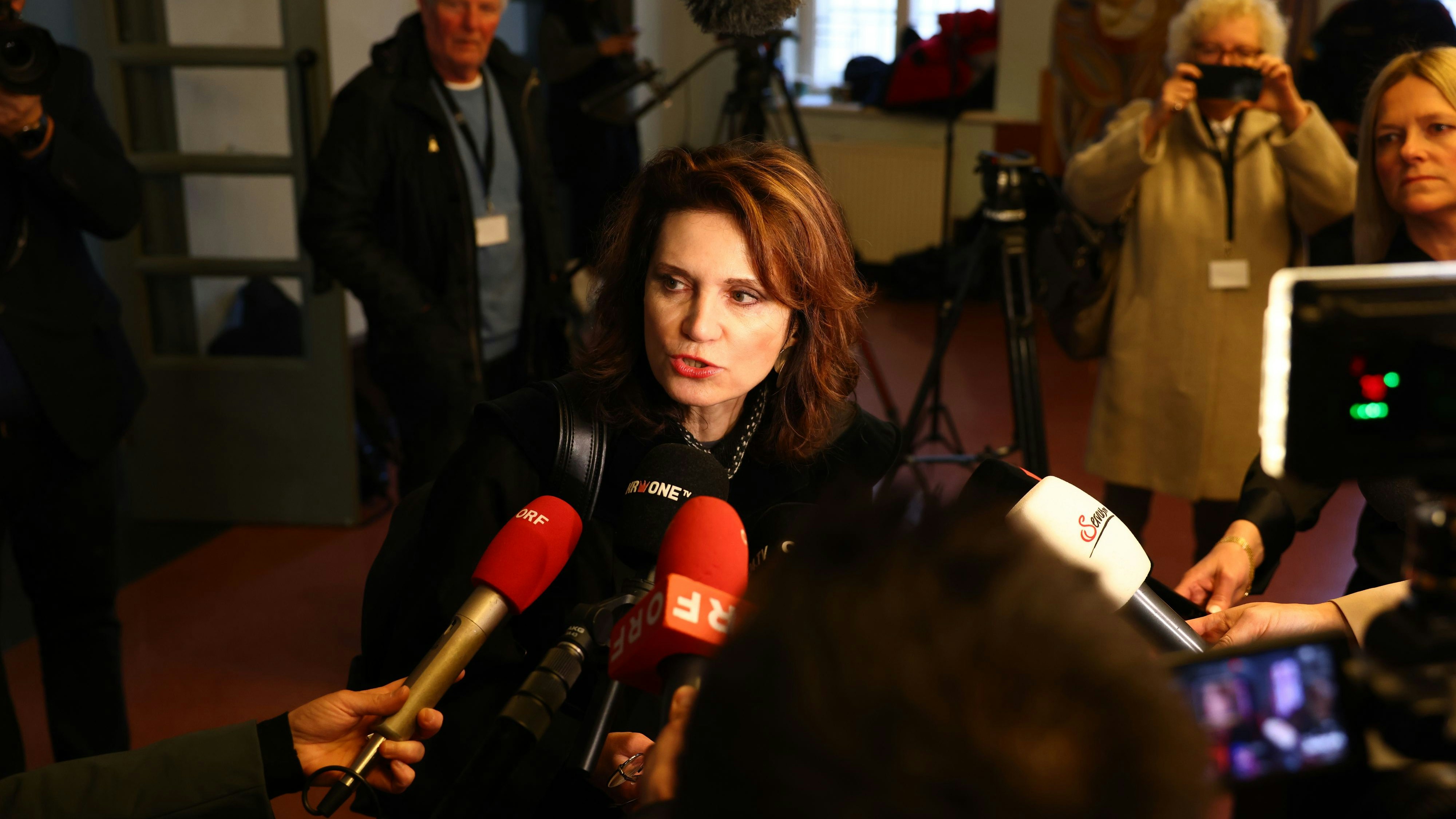 Top-Anwältin Astrid Wagner vertritt die 33-jährige Hauptverdächtige.